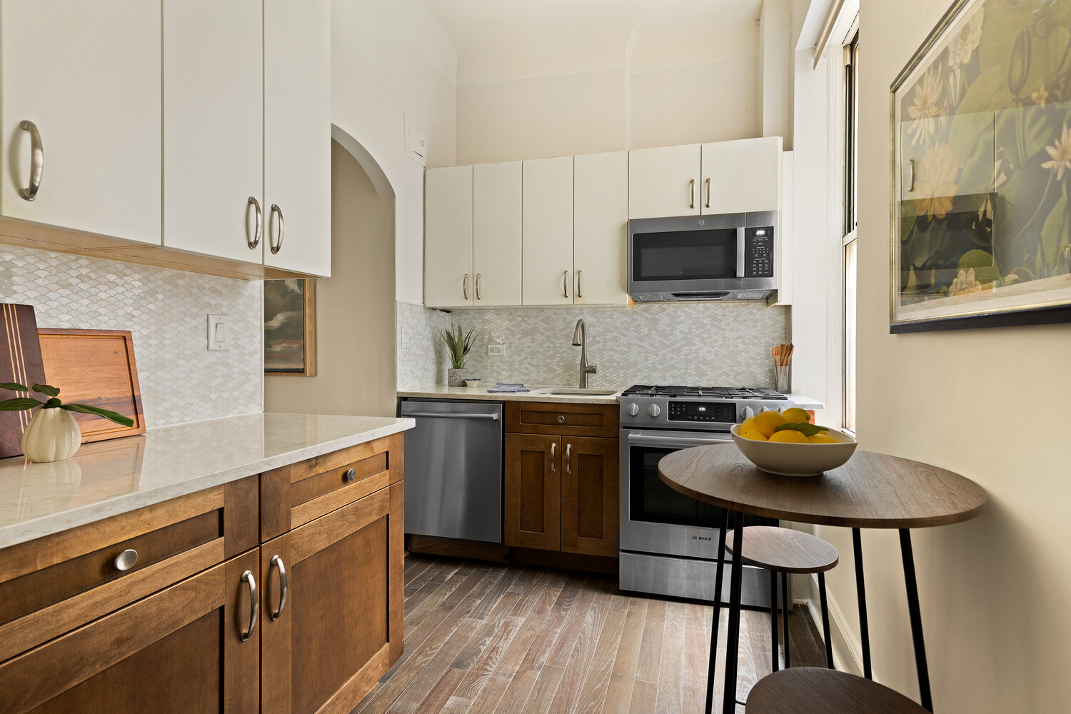 #5 photo, 318 W 100TH Street, Upper West Side , NY 10025