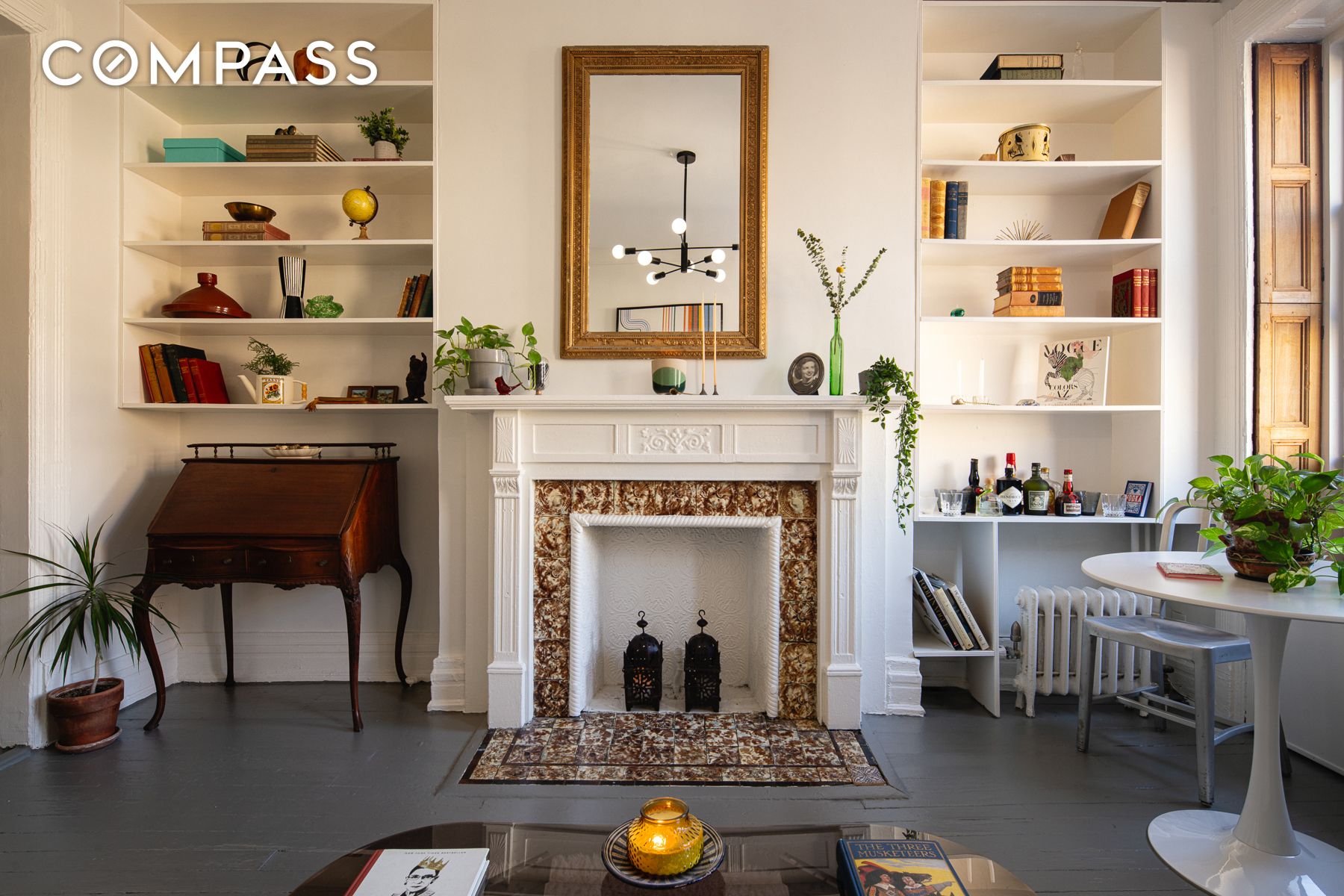 #4 photo, 264 W 22nd Street, Chelsea , NY 10011