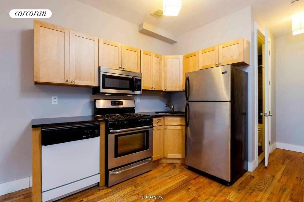 #1 photo, 956 BEDFORD Avenue, Bedford-Stuyvesant , NY 11205