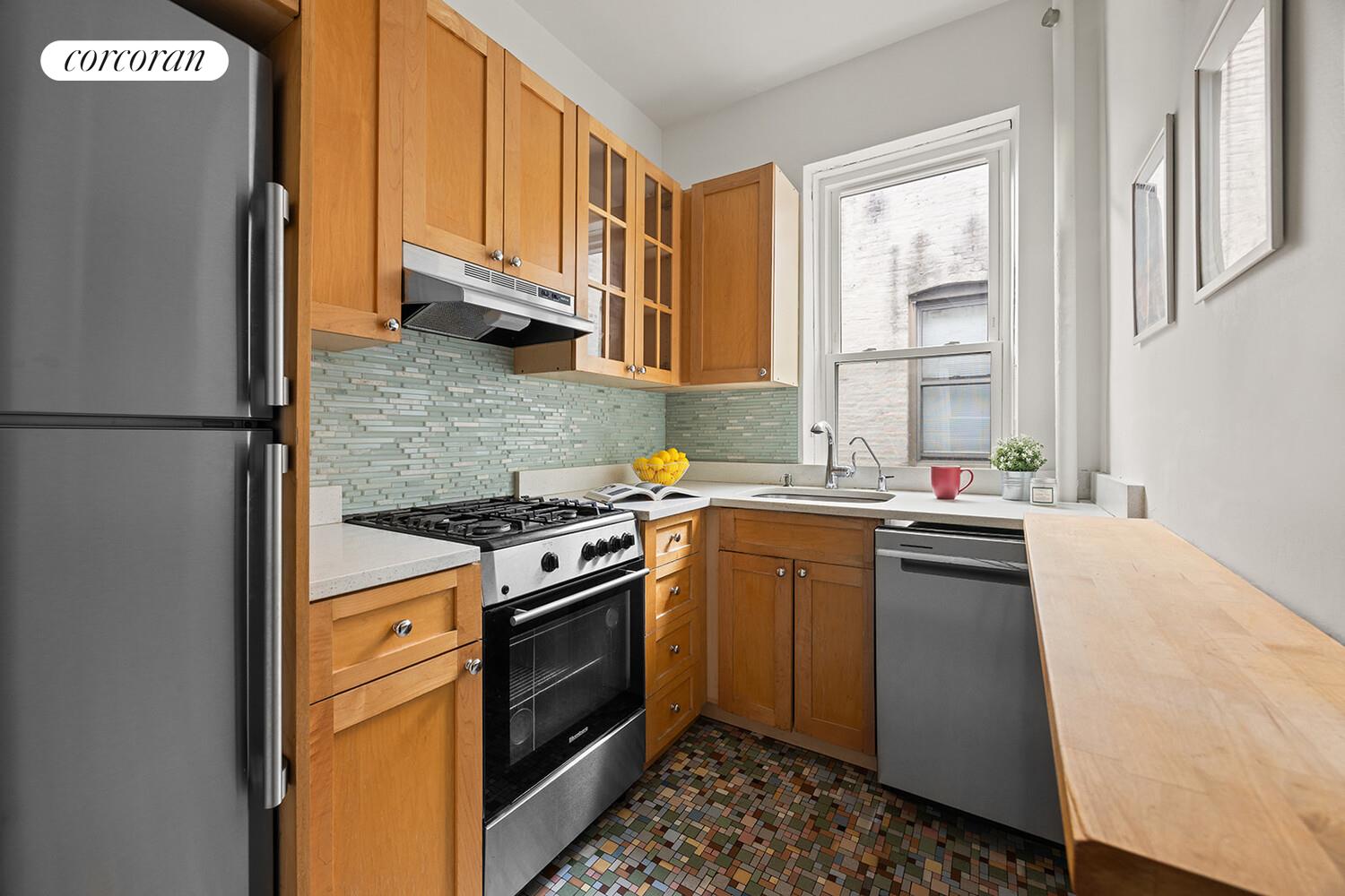 #4 photo, 231 PARK Place, ব্রুকলিন Prospect Heights , NY 11238