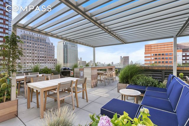 #12 photo, 365 Bridge Street, Downtown Brooklyn , NY 11201