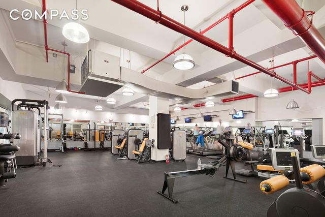 #18 photo, 365 Bridge Street, Downtown Brooklyn , NY 11201