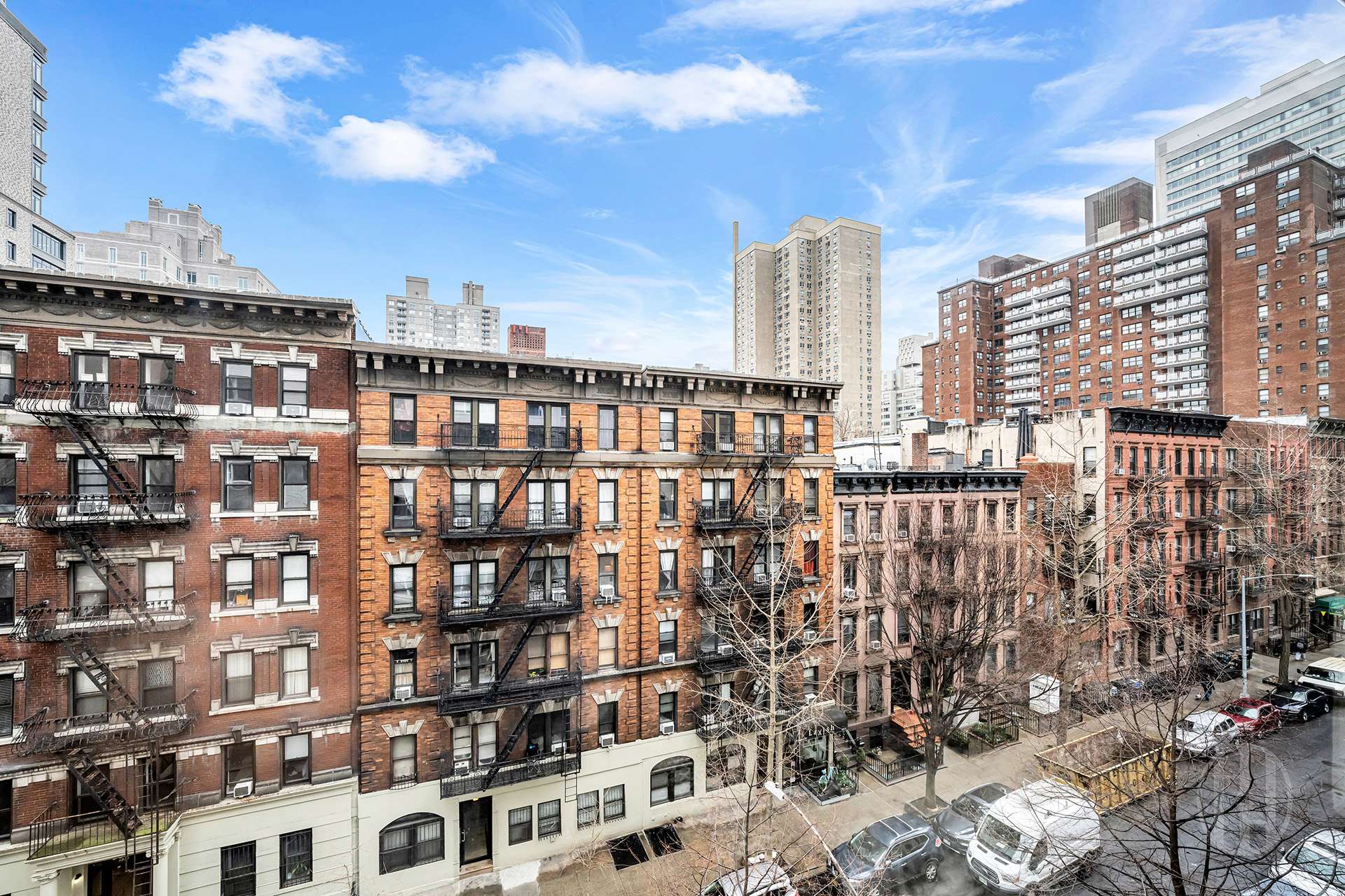 #18 photo, 525 E 82nd Street, Upper East Side , NY 10028