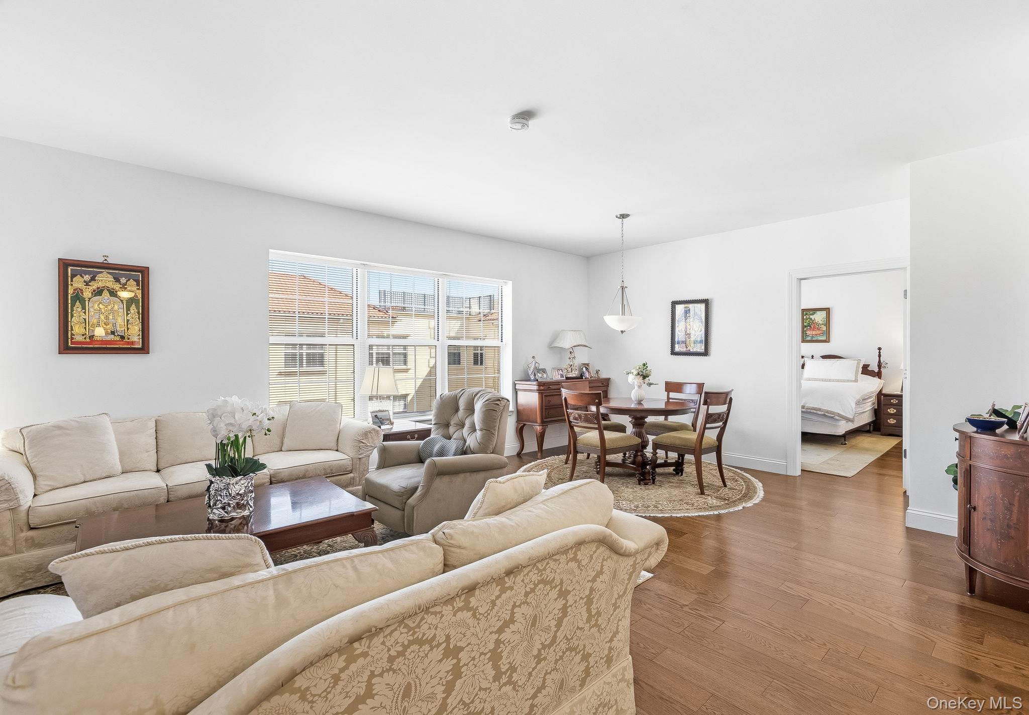 #10 photo, 10 Byron Place, Larchmont , NY 10538