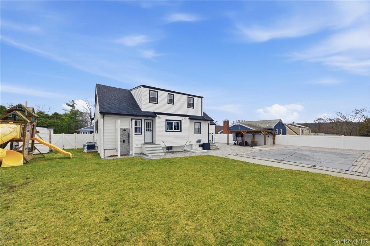 #7 photo, 20 Van Buren Place, White Plains , NY 10603