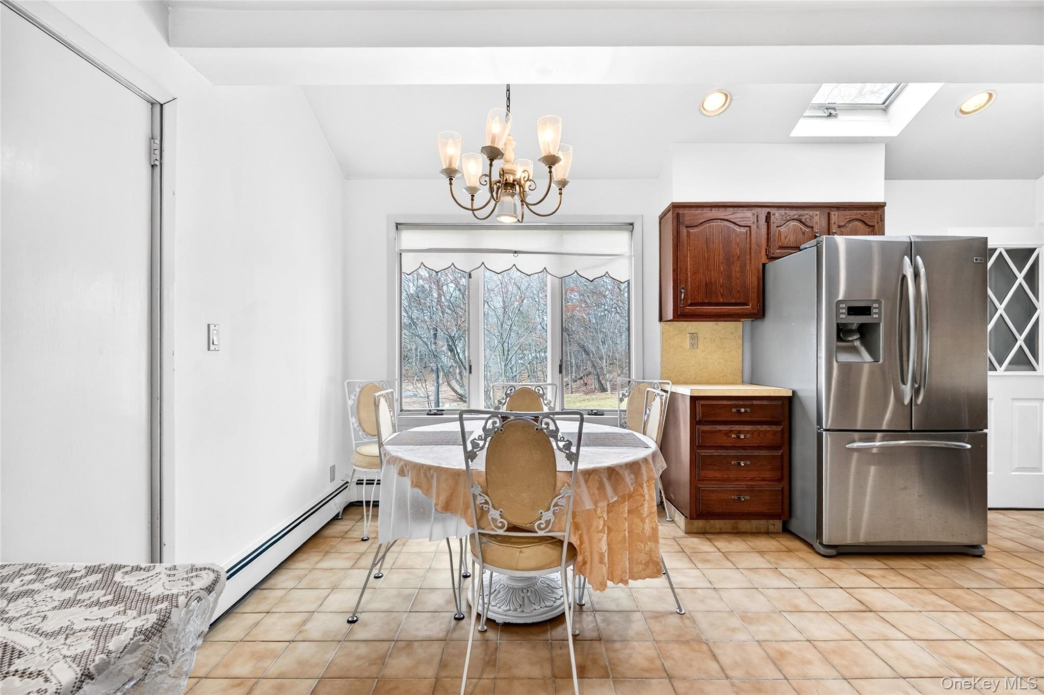 #11 photo, 19 Indian Trail, White Plains , NY 10603