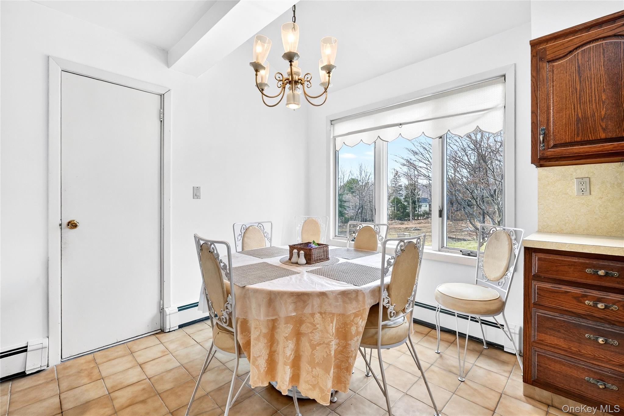 #12 photo, 19 Indian Trail, White Plains , NY 10603