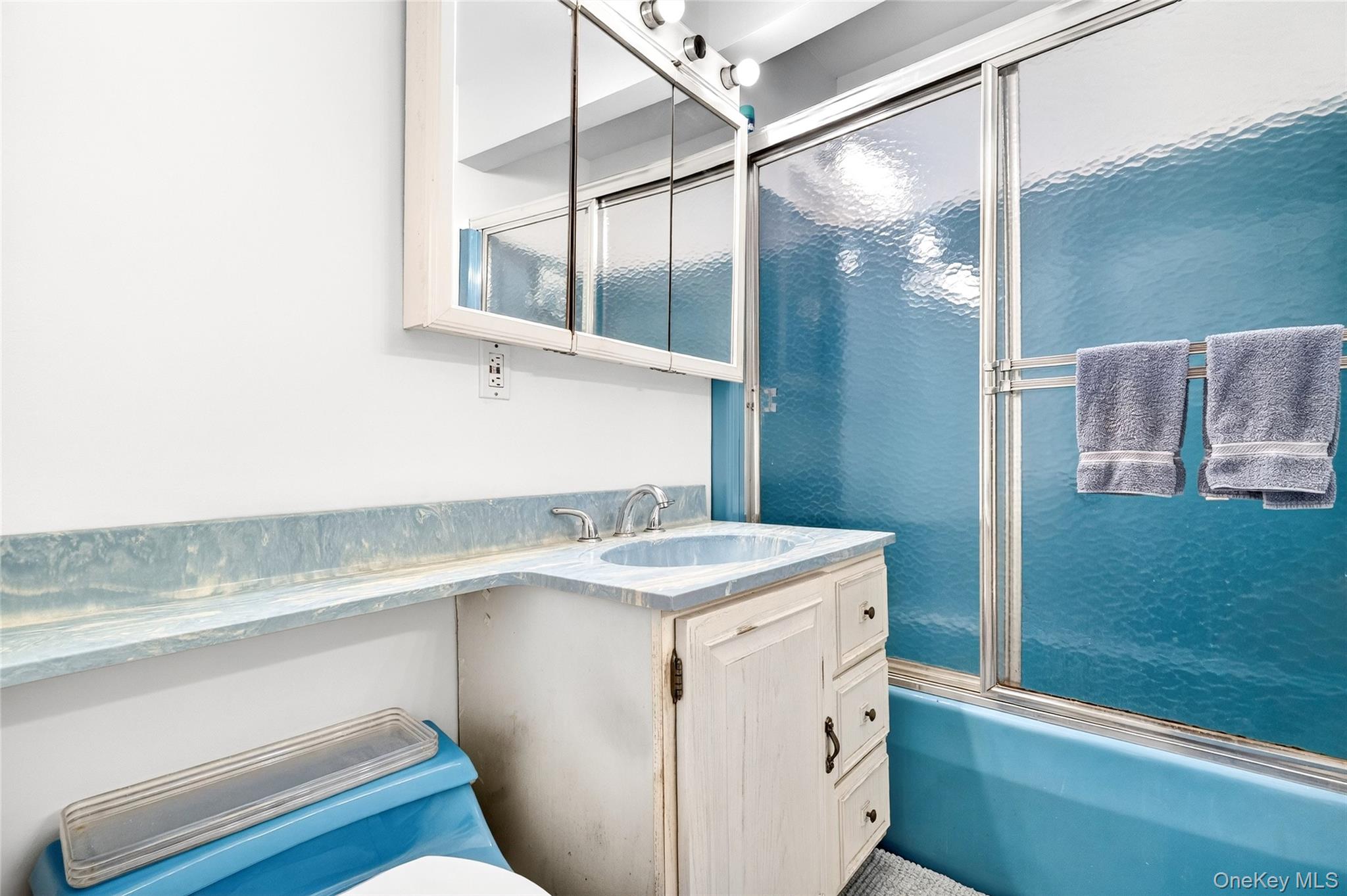 #16 photo, 19 Indian Trail, White Plains , NY 10603