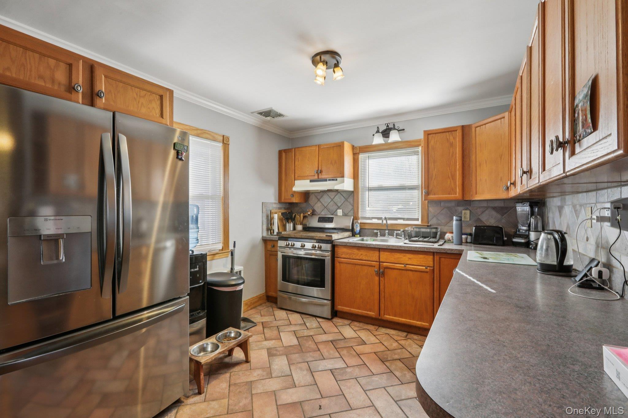 #10 photo, 65 W Washington Avenue, Pearl River , NY 10965