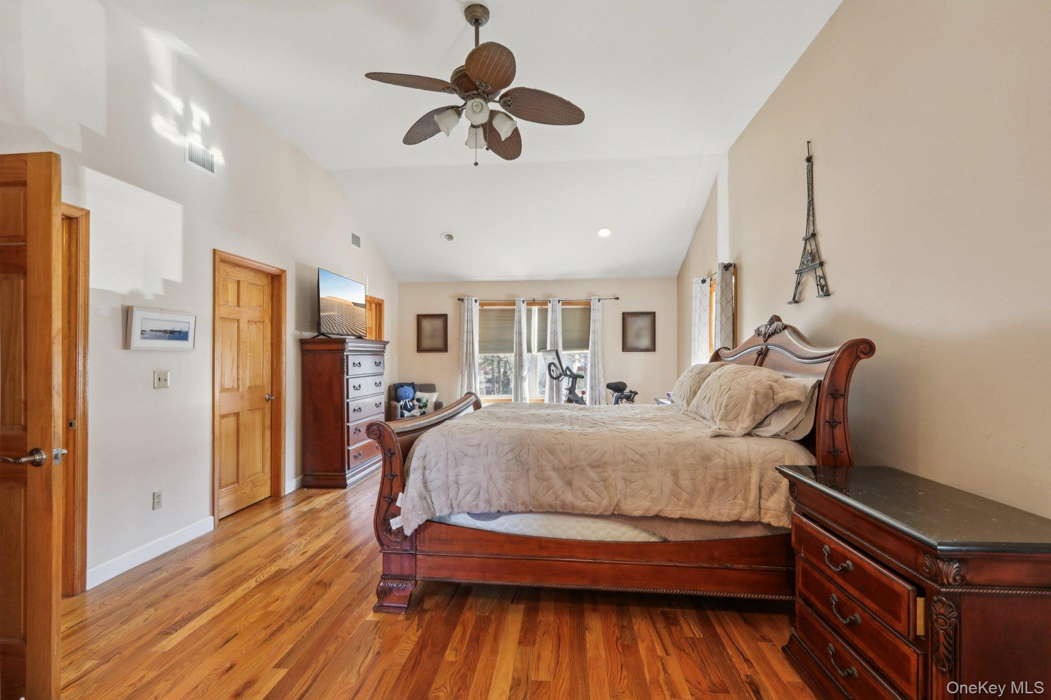 #17 photo, 65 W Washington Avenue, Pearl River , NY 10965