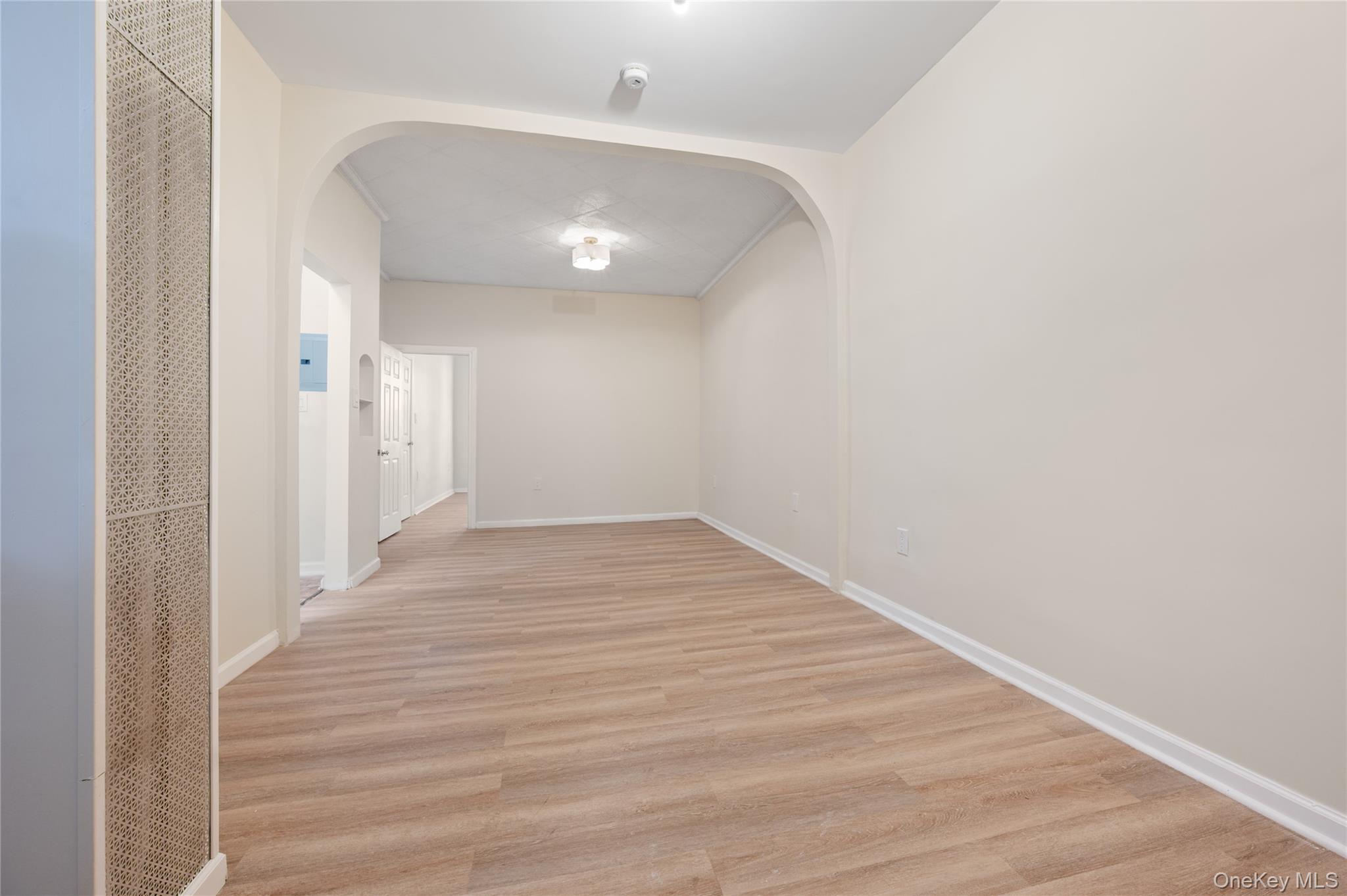 #4 photo, 308 E 8th Street, ব্রুকলিন Brooklyn , NY 11218