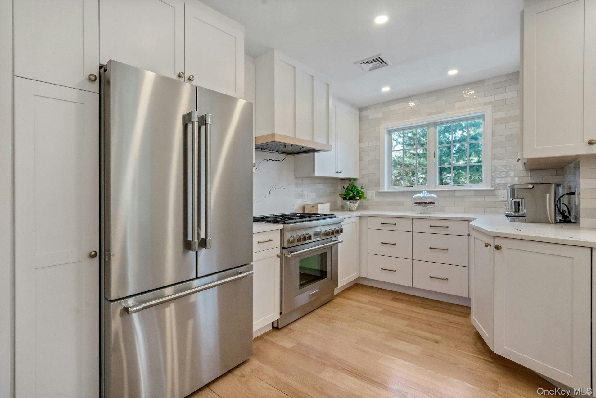 #10 photo, 88 Marion Drive, New Rochelle , NY 10804