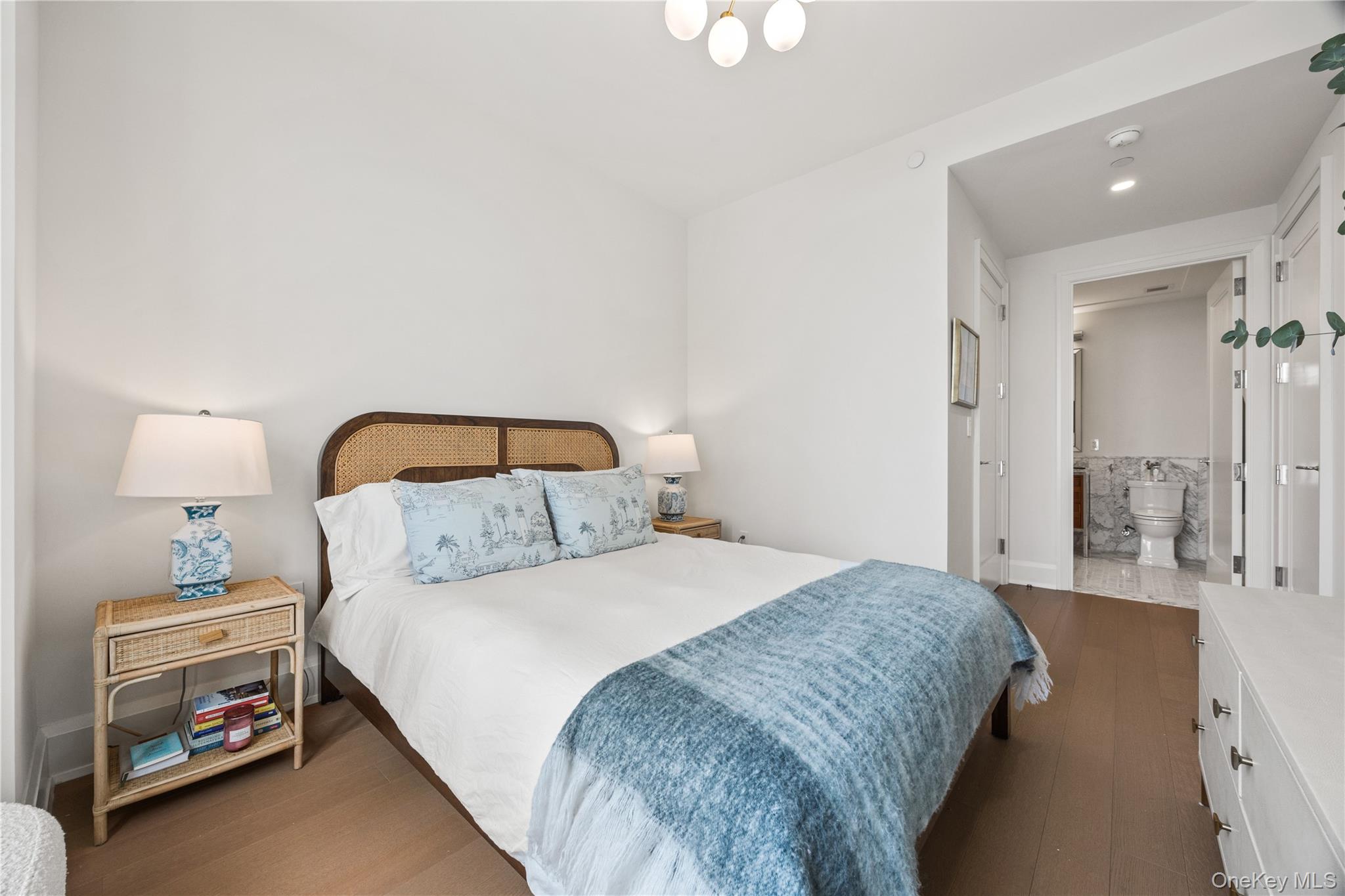 #14 photo, 100 Claremont Avenue, ম্যানহাটন New York (Manhattan) , NY 10027