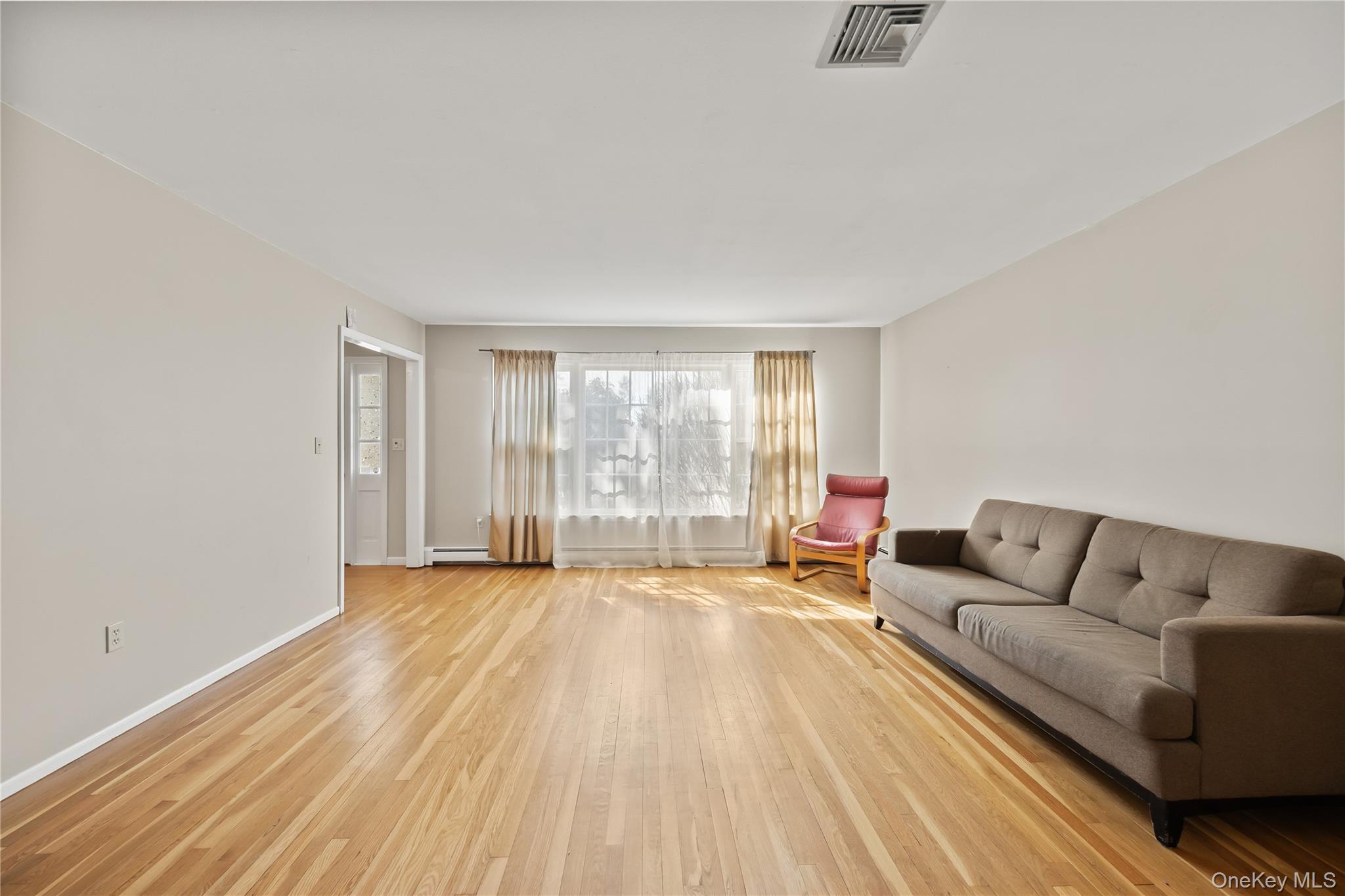 #11 photo, 8A Augur Road, Airmont , NY 10901