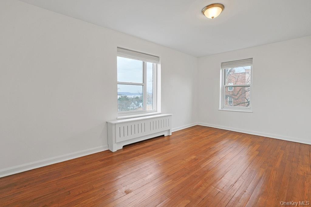 #16 photo, 555 Broadway, Hastings-on-Hudson , NY 10706