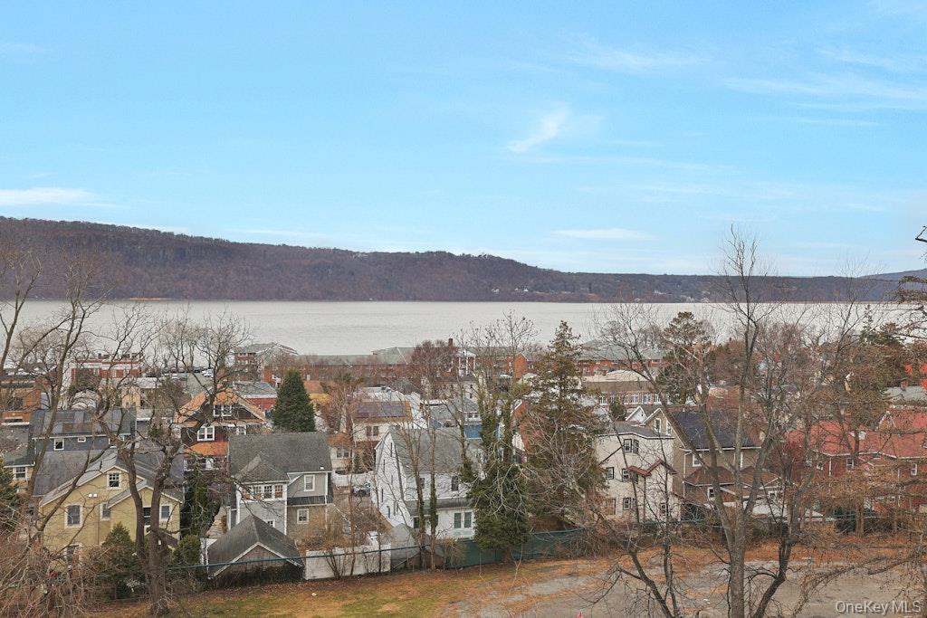 #17 photo, 555 Broadway, Hastings-on-Hudson , NY 10706