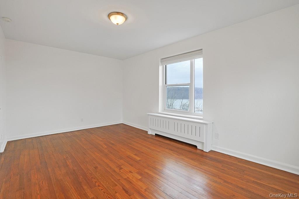 #18 photo, 555 Broadway, Hastings-on-Hudson , NY 10706