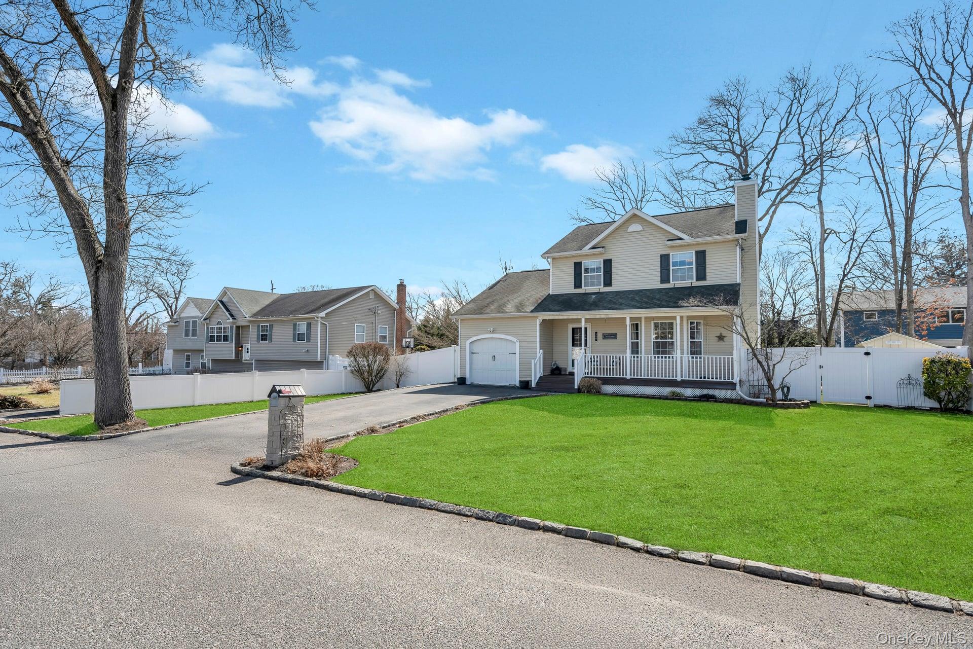 #4 photo, 346 Victory Drive, সাফোক কাউন্টি Lake Ronkonkoma , NY 11779