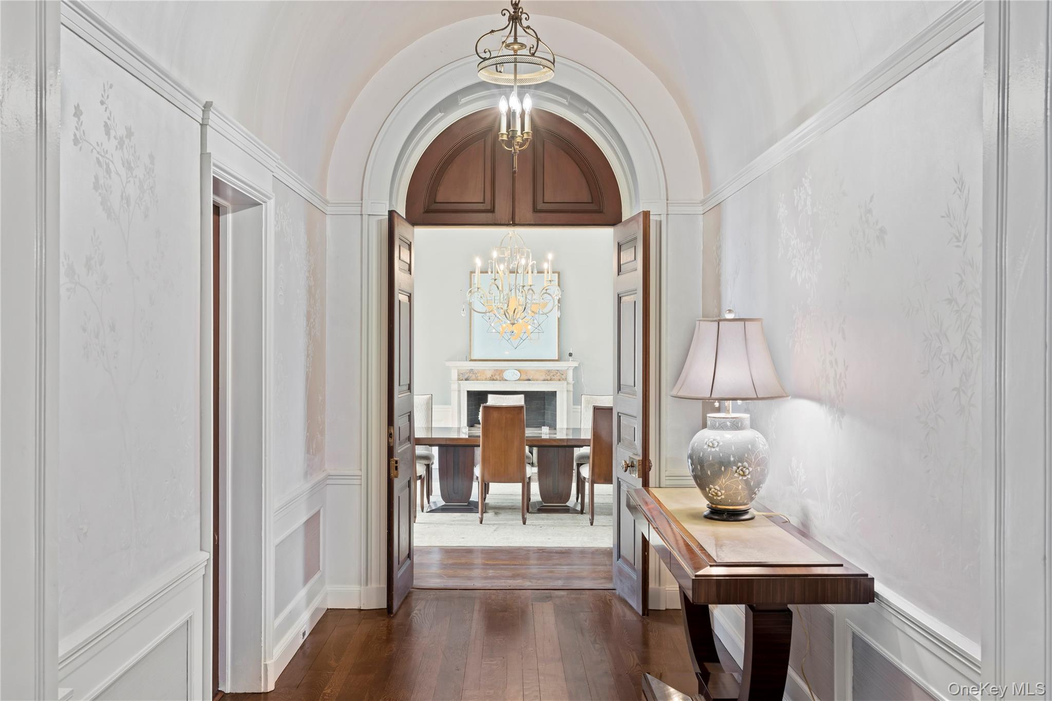 #13 photo, 393 Oyster Bay Road, Mill Neck , NY 11765