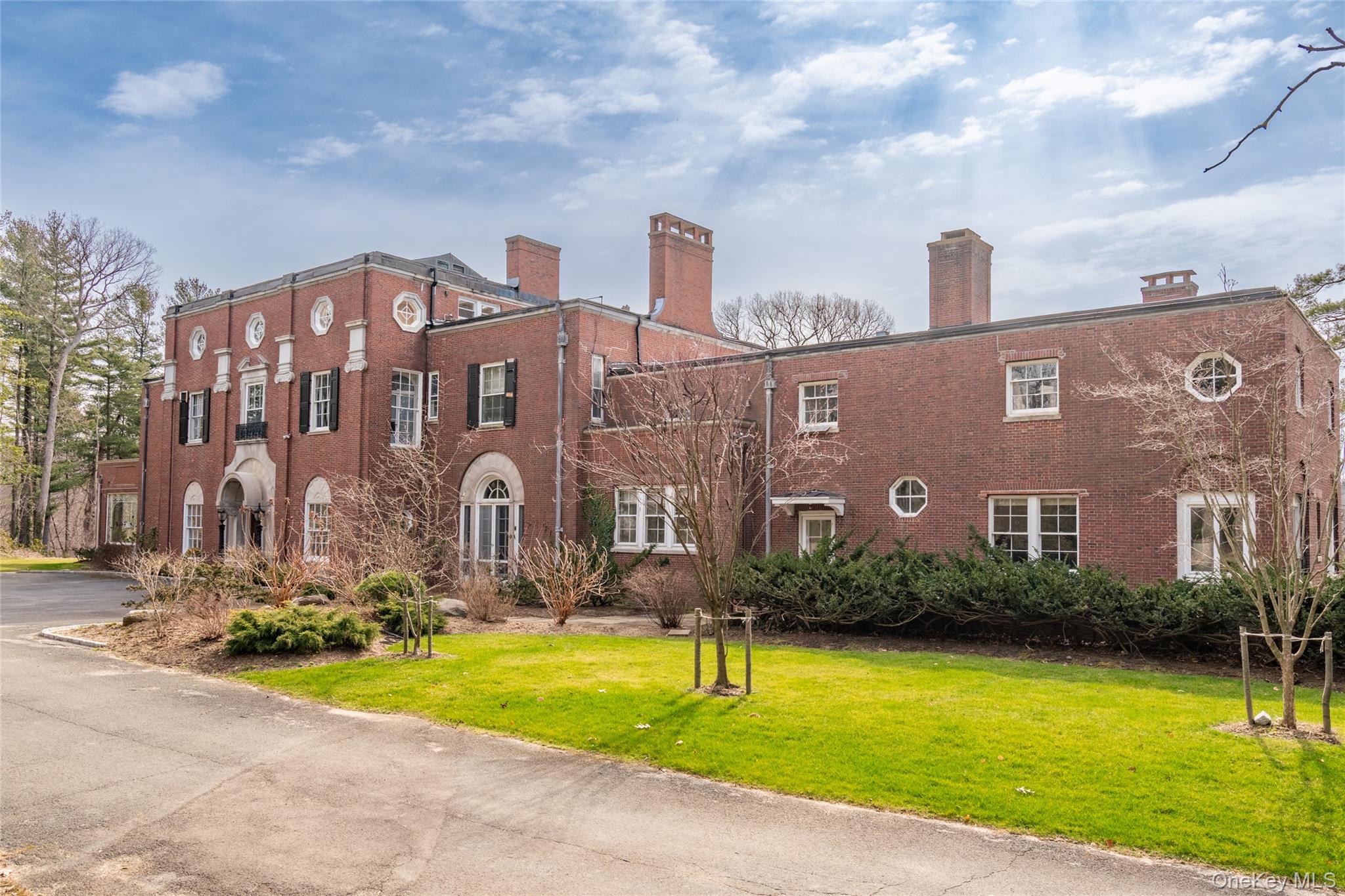 #3 photo, 393 Oyster Bay Road, Mill Neck , NY 11765