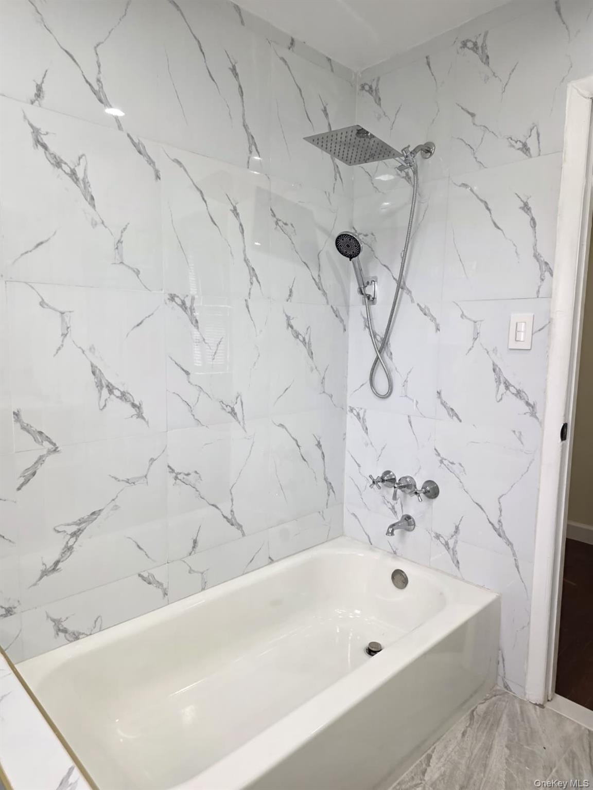 #10 photo, 57-18 hewlett Street, Little Neck , NY 11362