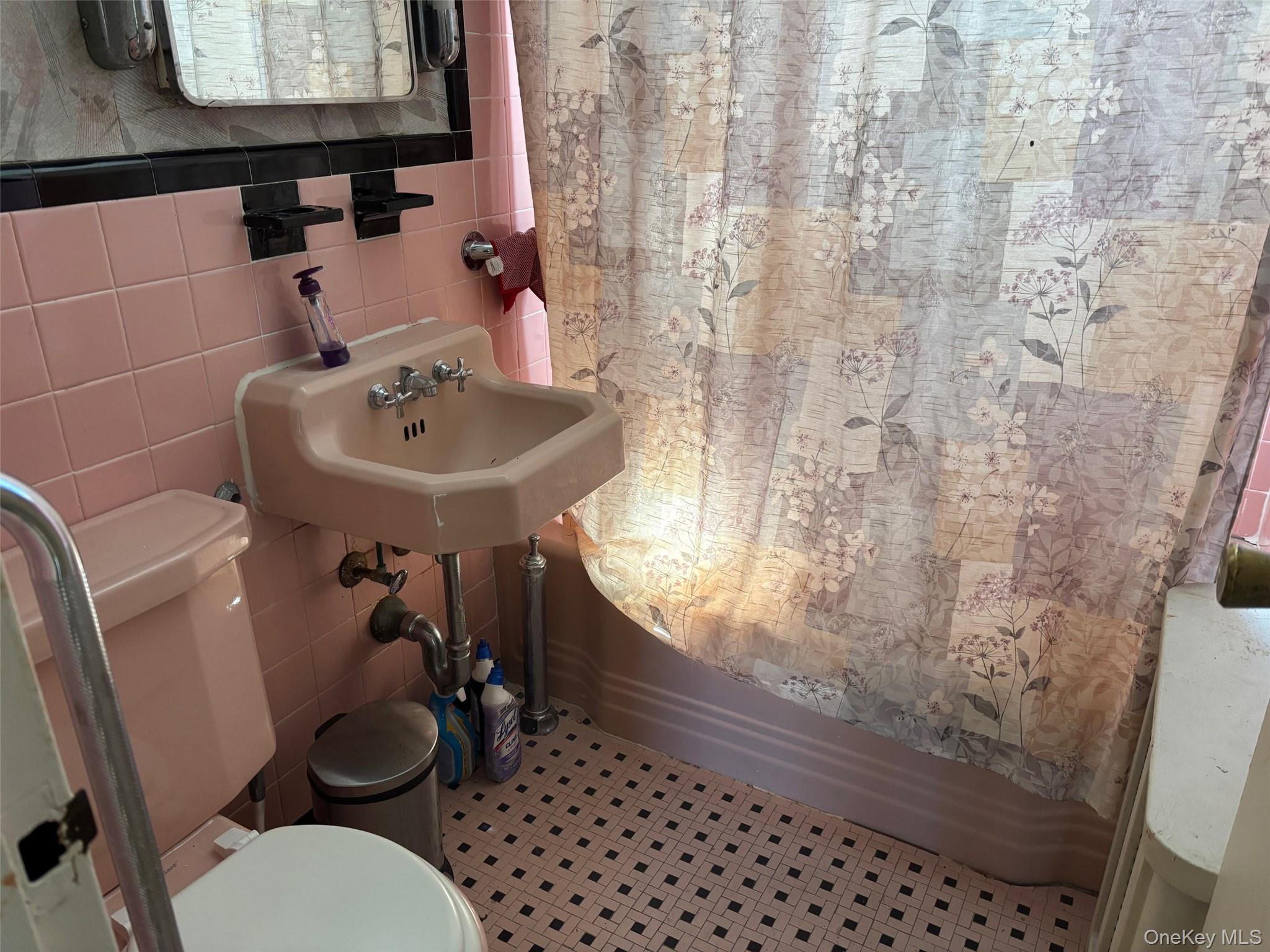 #11 photo, 12212 6th Avenue, College Point , NY 11356