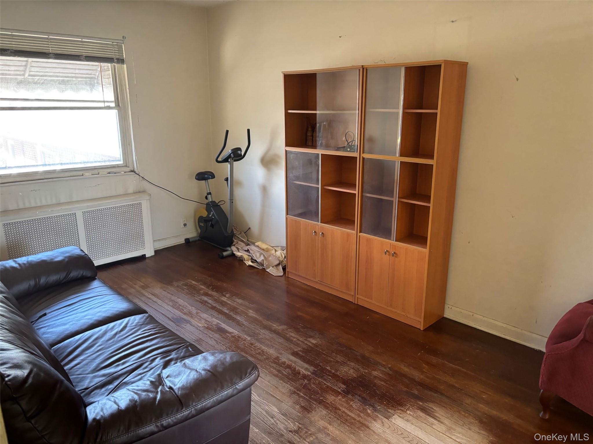 #6 photo, 12212 6th Avenue, College Point , NY 11356