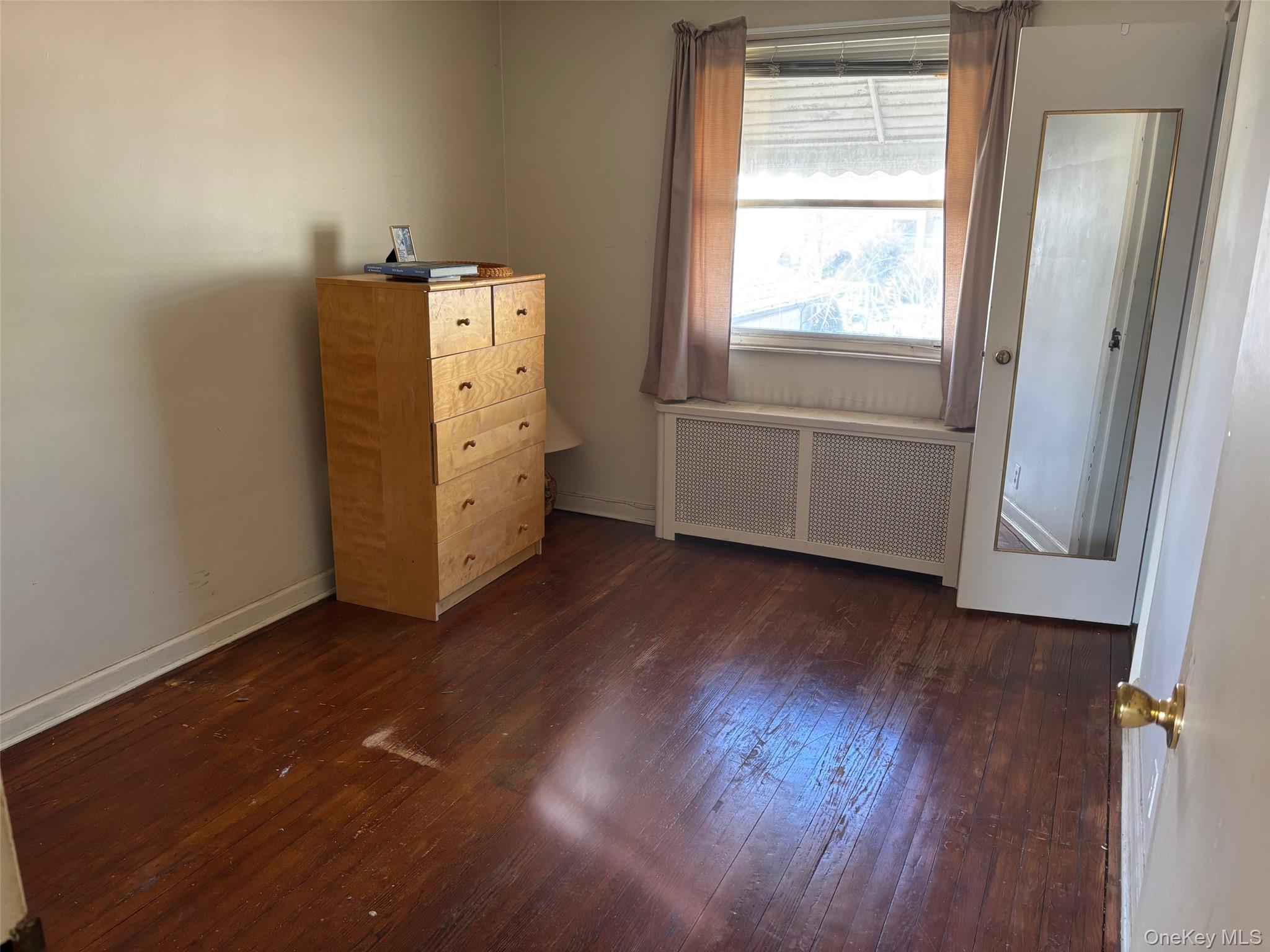 #9 photo, 12212 6th Avenue, College Point , NY 11356