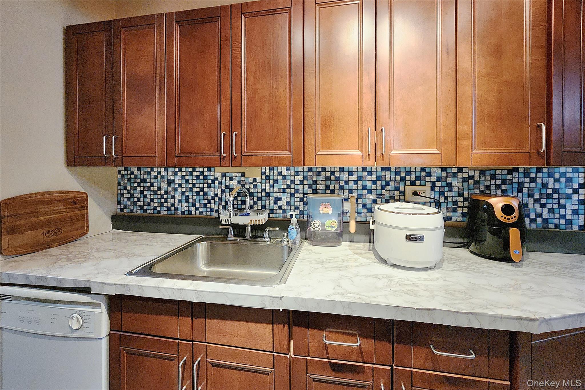 #15 photo, 209-20 18th Ave, 皇后区 Bayside , NY 11360