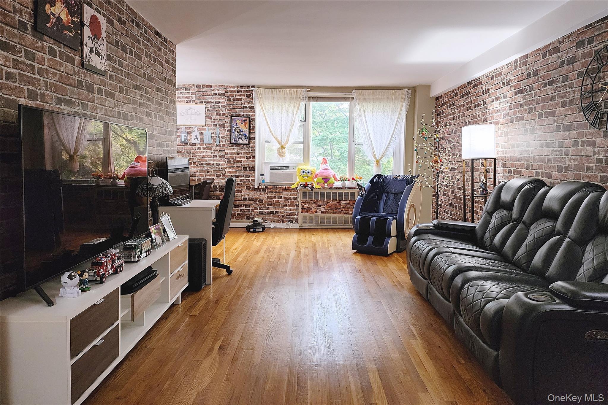 #2 photo, 209-20 18th Ave, 皇后区 Bayside , NY 11360