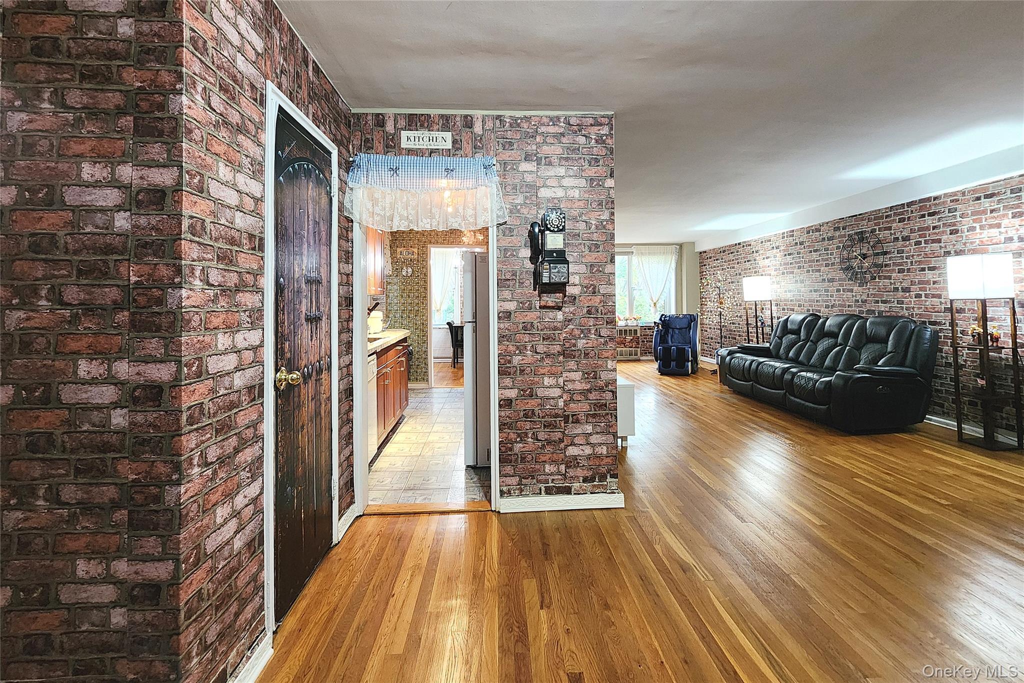 #6 photo, 209-20 18th Ave, 皇后区 Bayside , NY 11360