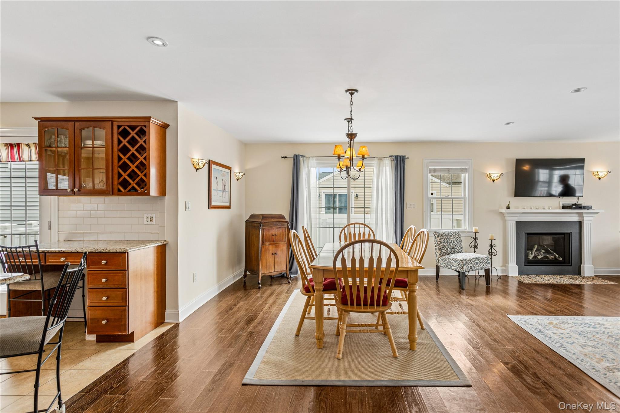 #17 photo, 84 Barnes Street, নাসাউ কাউন্টি Long Beach , NY 11561