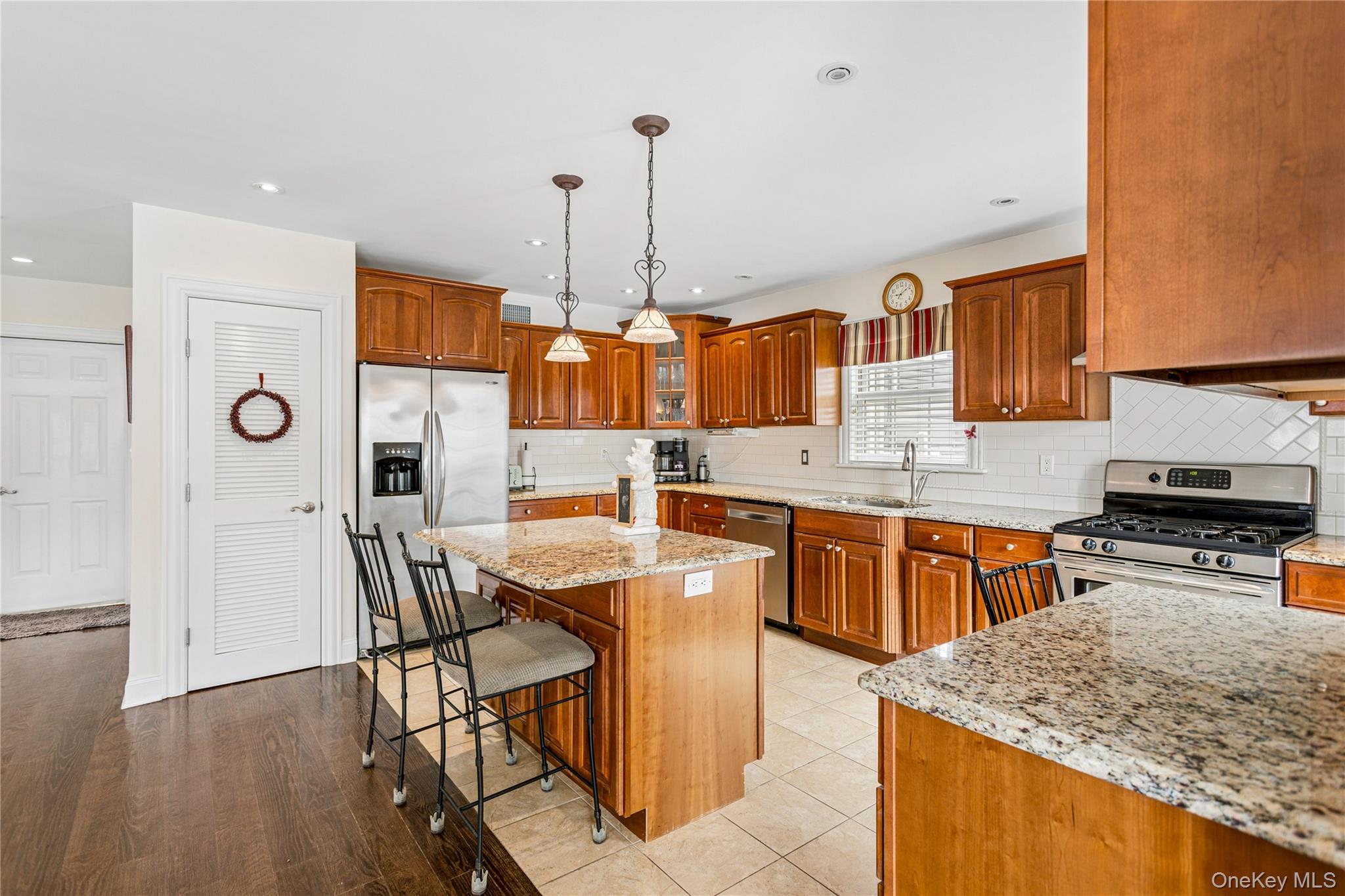 #19 photo, 84 Barnes Street, নাসাউ কাউন্টি Long Beach , NY 11561