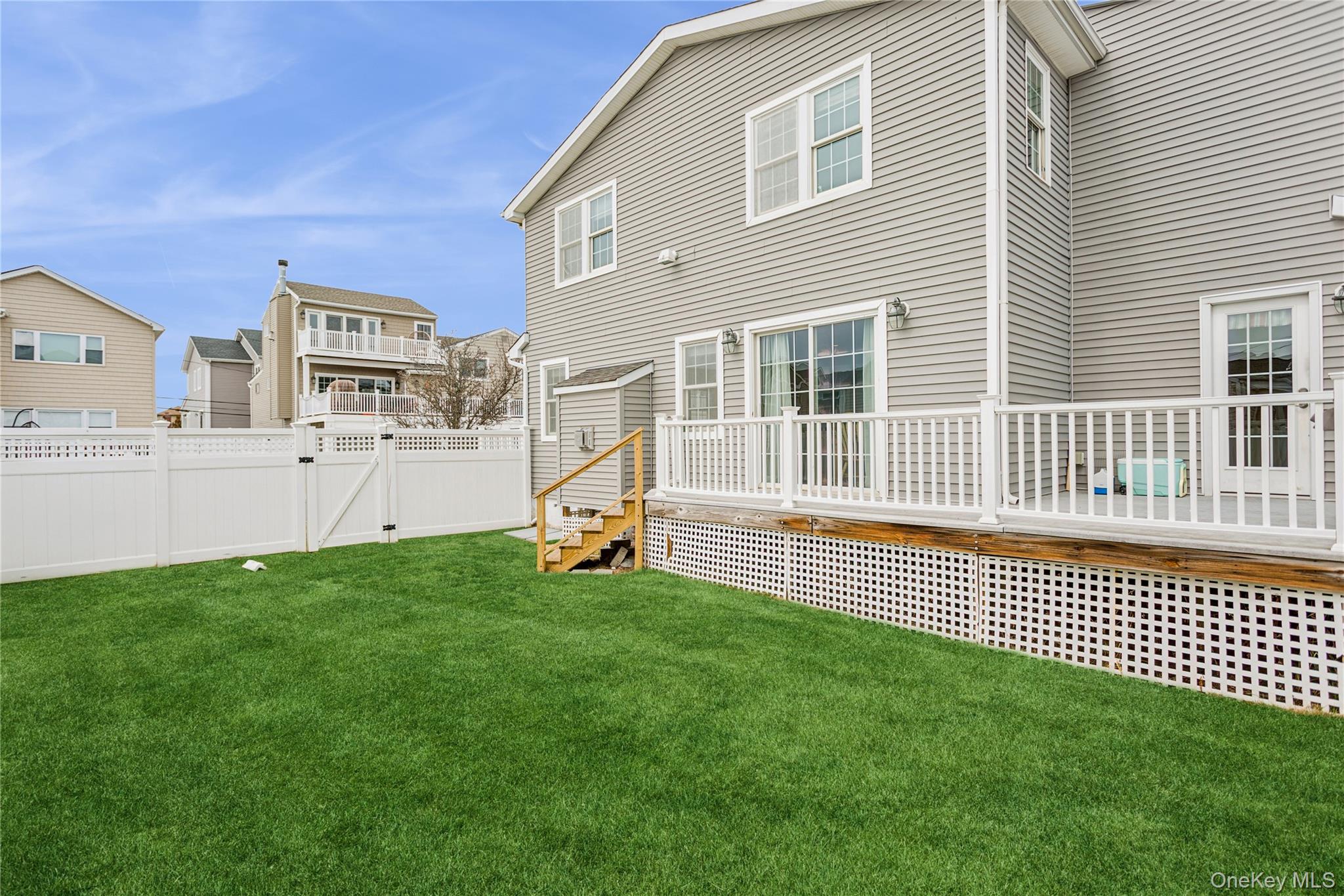 #5 photo, 84 Barnes Street, নাসাউ কাউন্টি Long Beach , NY 11561