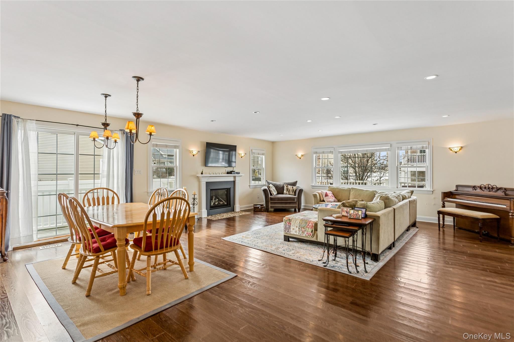 #7 photo, 84 Barnes Street, নাসাউ কাউন্টি Long Beach , NY 11561