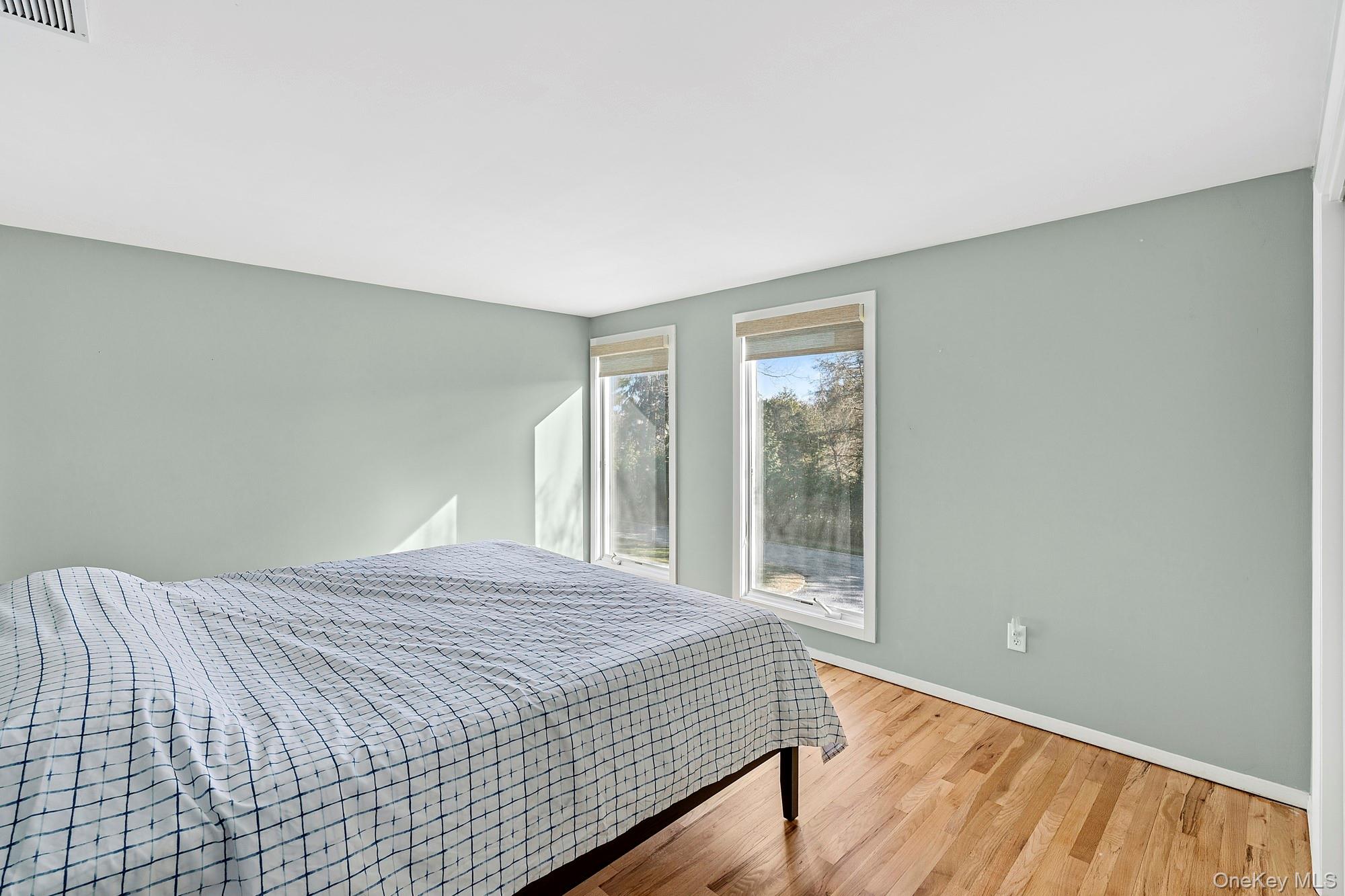 #7 photo, 39 Tanners Neck Lane, Westhampton , NY 11977