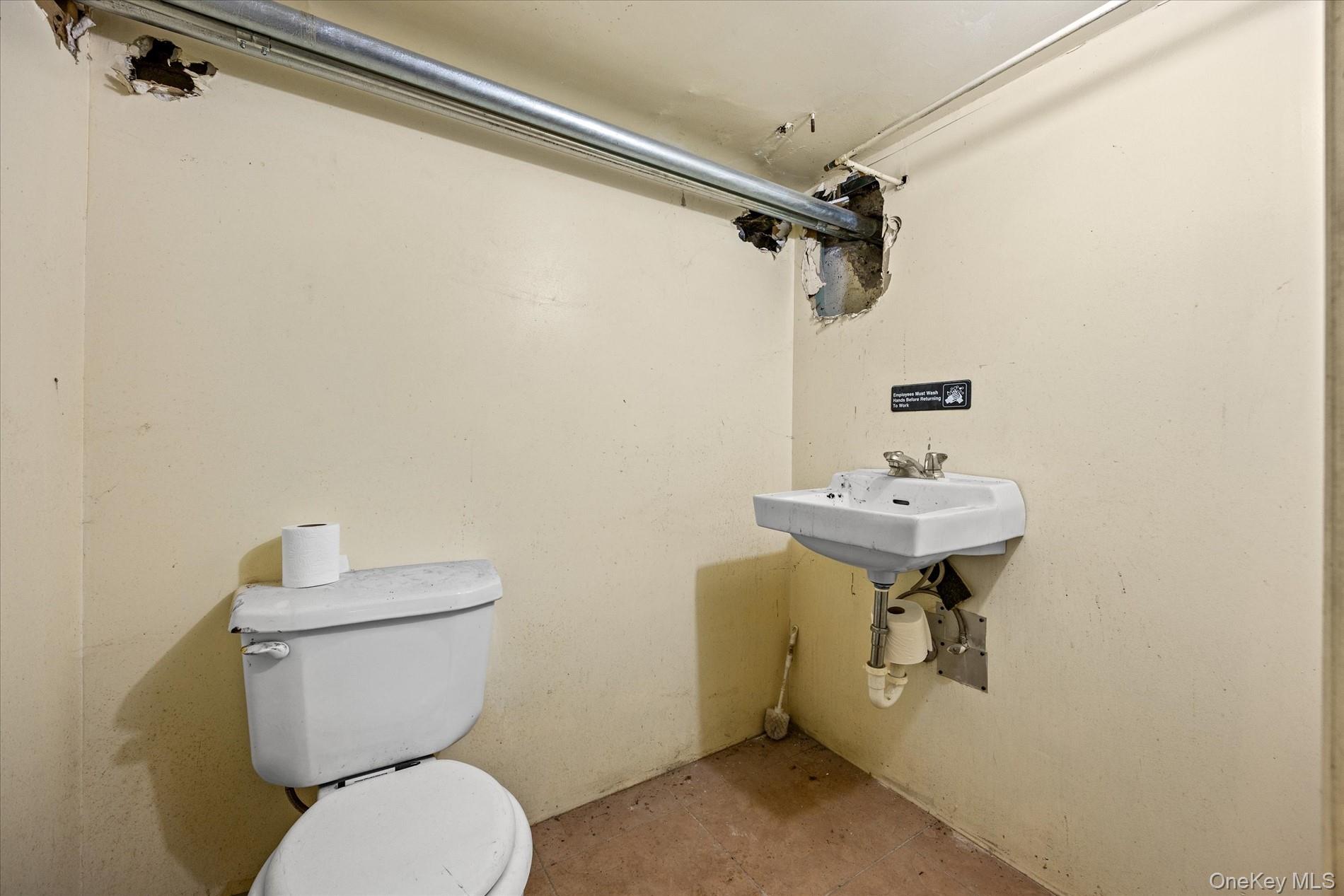 #17 photo, 73-20 Grand Avenue, Maspeth , NY 11378