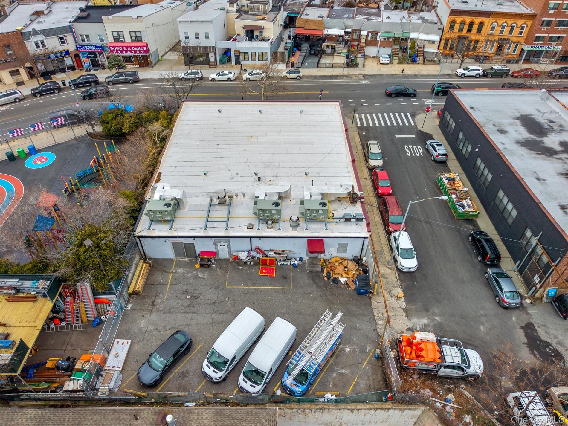 #7 photo, 73-20 Grand Avenue, Maspeth , NY 11378