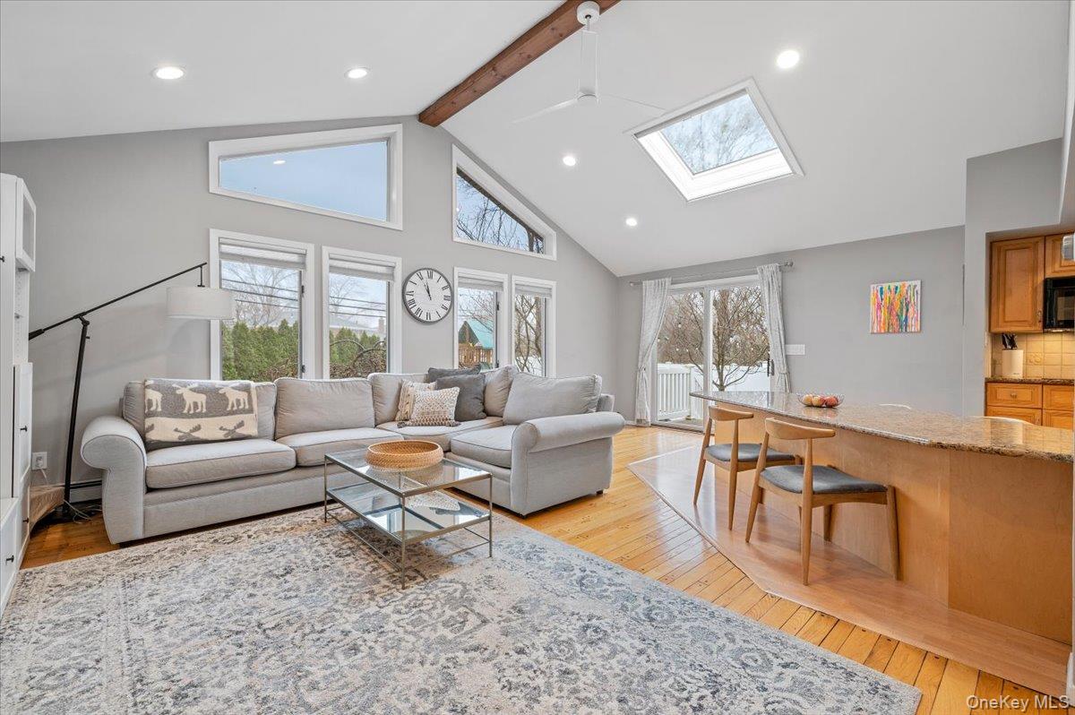 #9 photo, 45 Winthrop Road, নাসাউ কাউন্টি Plainview , NY 11803