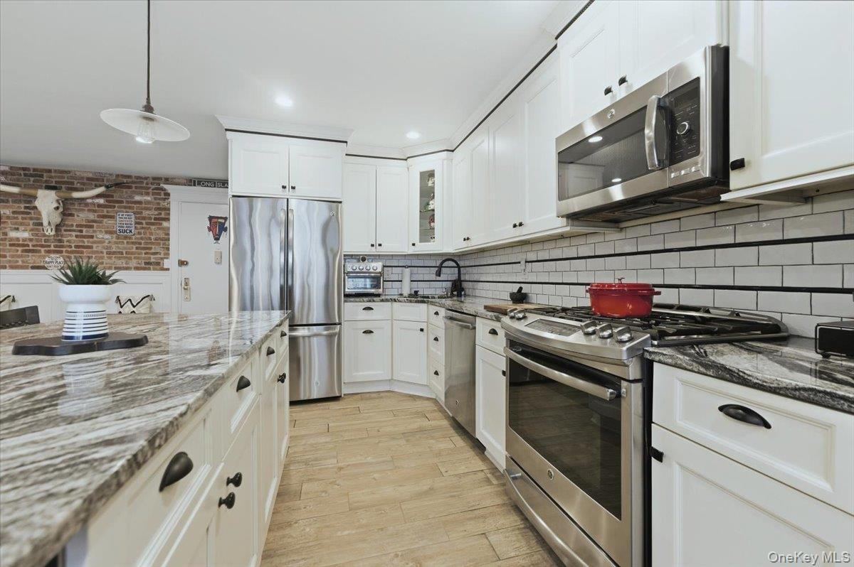 #2 photo, 711 Shore Rd, নাসাউ কাউন্টি Long Beach , NY 11561