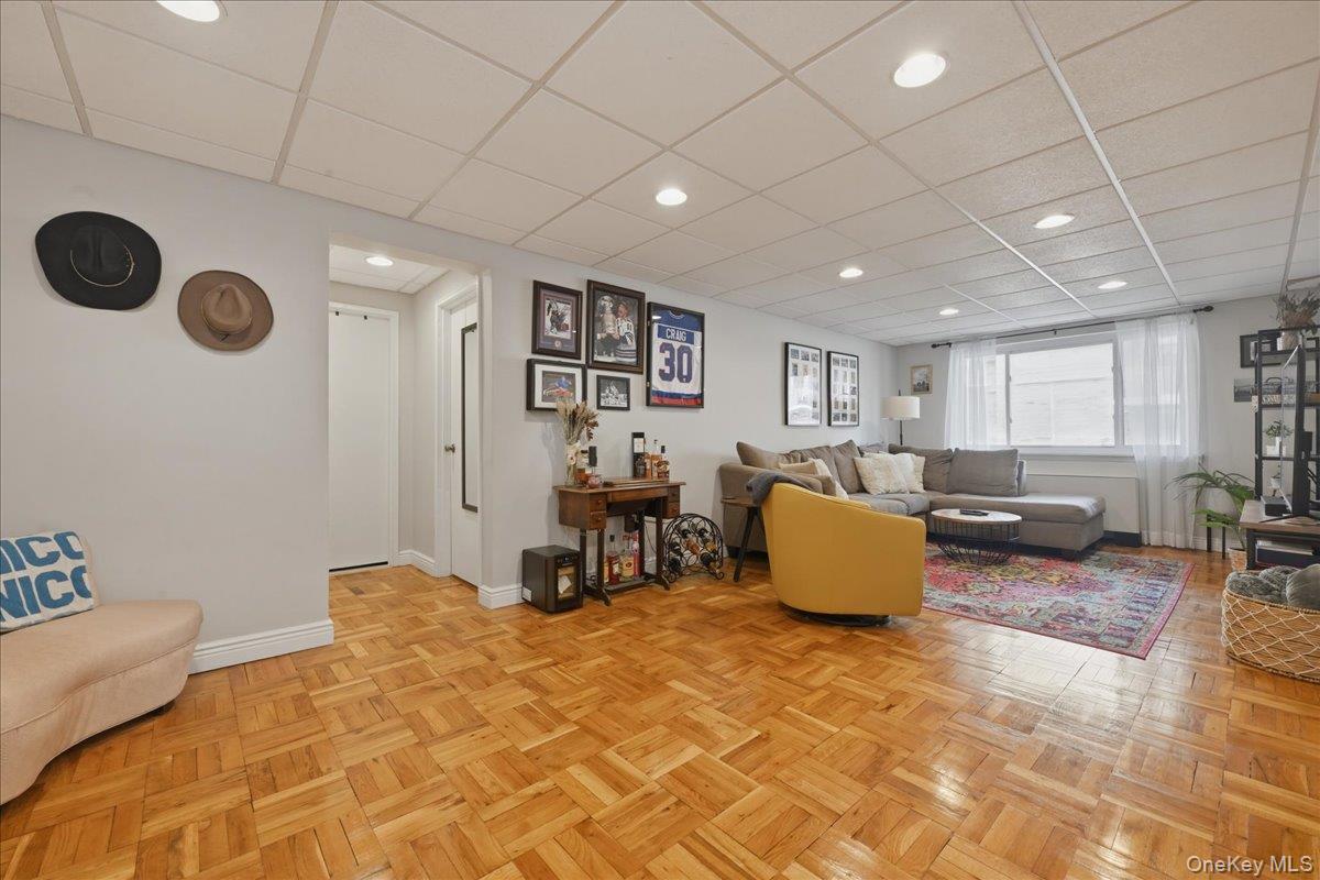 #10 photo, 200 Atlantic Avenue, নাসাউ কাউন্টি Lynbrook , NY 11563