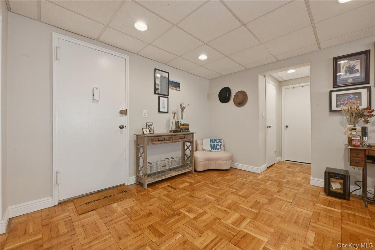 #8 photo, 200 Atlantic Avenue, নাসাউ কাউন্টি Lynbrook , NY 11563