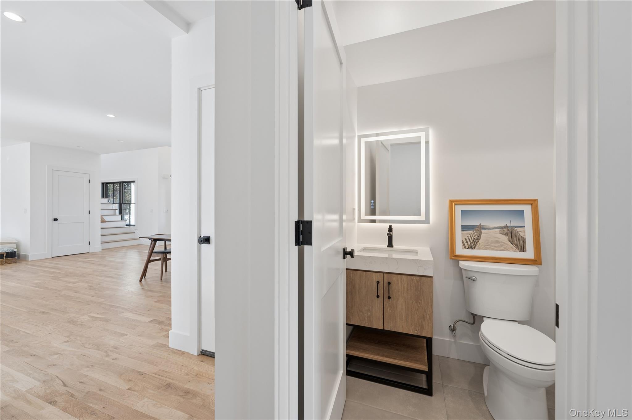 #13 photo, 14 Bay Avenue, সাফোক কাউন্টি East Quogue , NY 11942