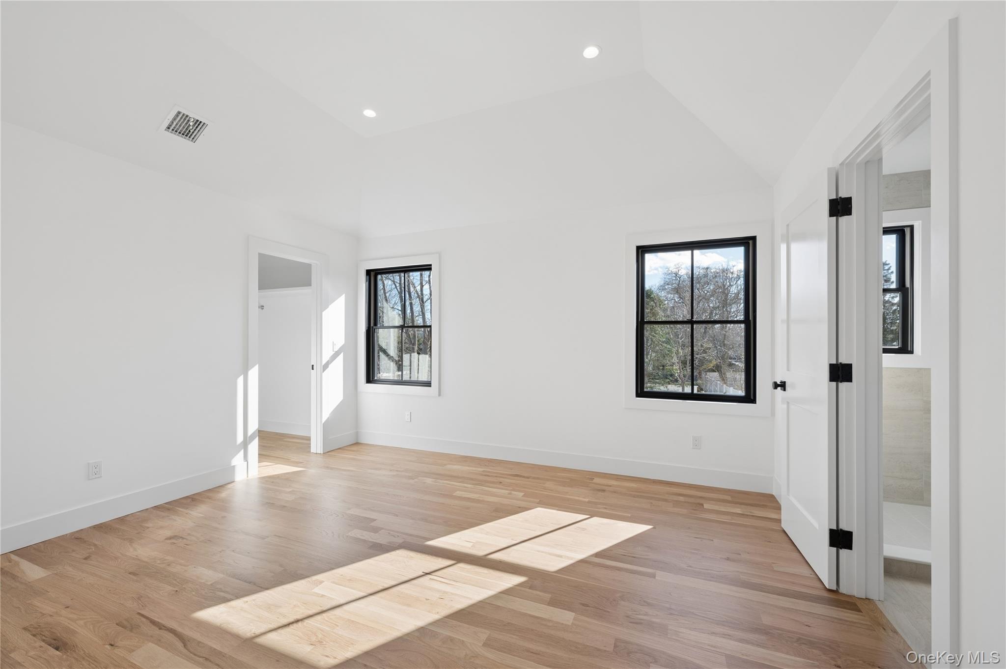 #20 photo, 14 Bay Avenue, সাফোক কাউন্টি East Quogue , NY 11942