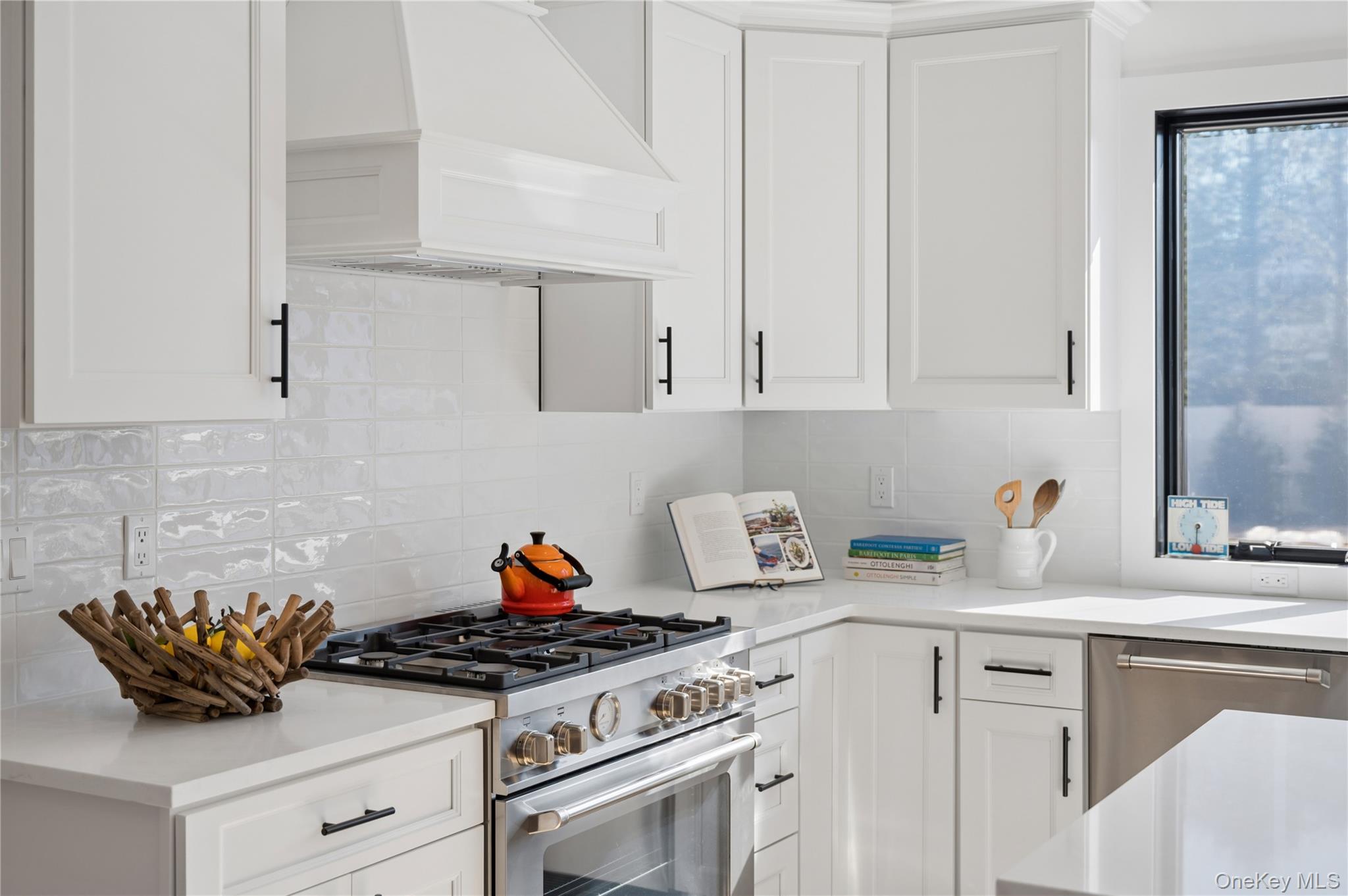 #3 photo, 14 Bay Avenue, সাফোক কাউন্টি East Quogue , NY 11942