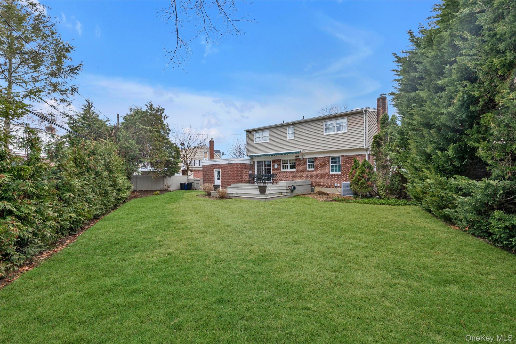 #20 photo, 212 Wilton Street, নাসাউ কাউন্টি New Hyde Park , NY 11040