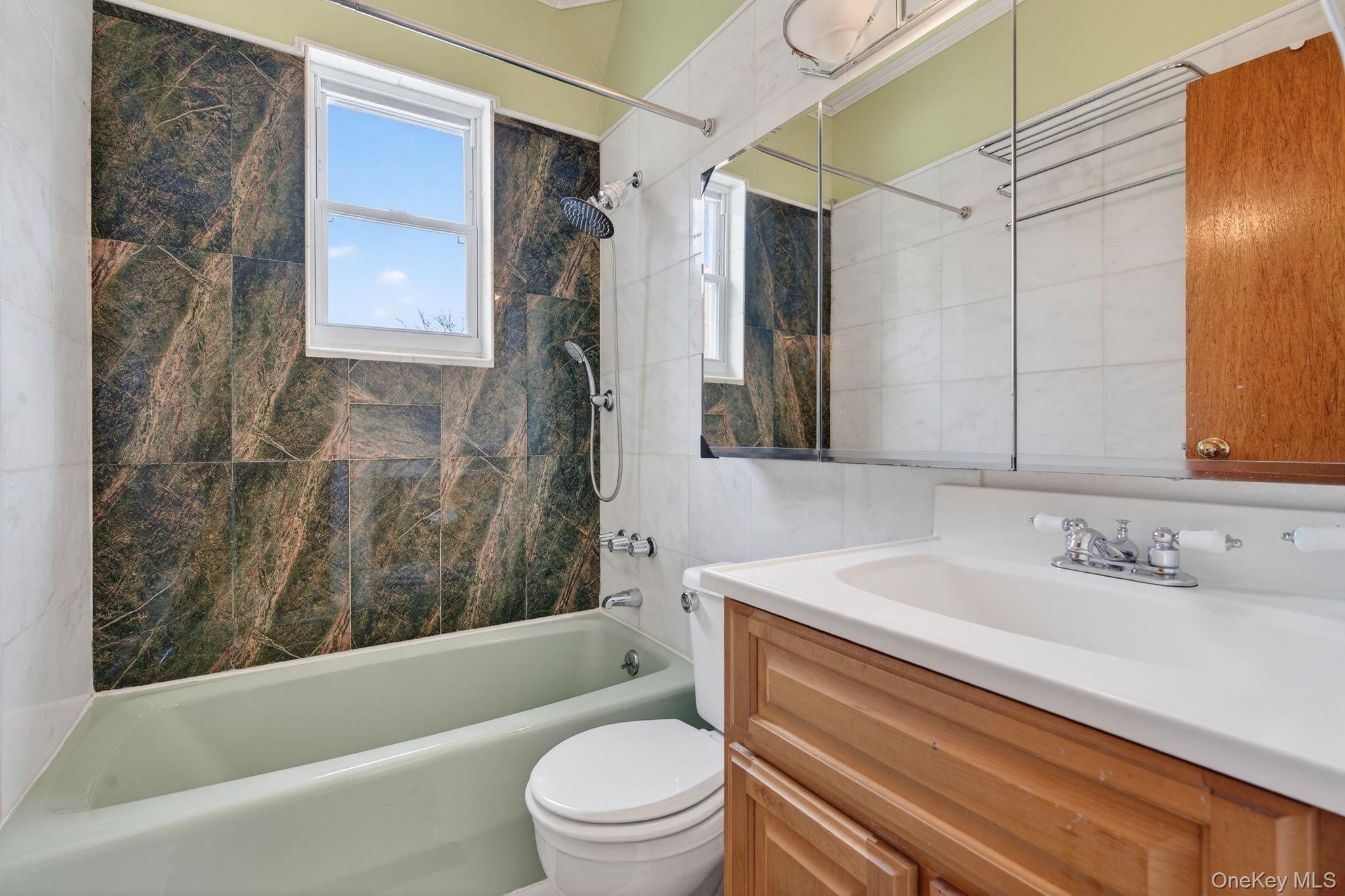 #11 photo, 1116 Banner Avenue, ব্রুকলিন Brooklyn , NY 11235