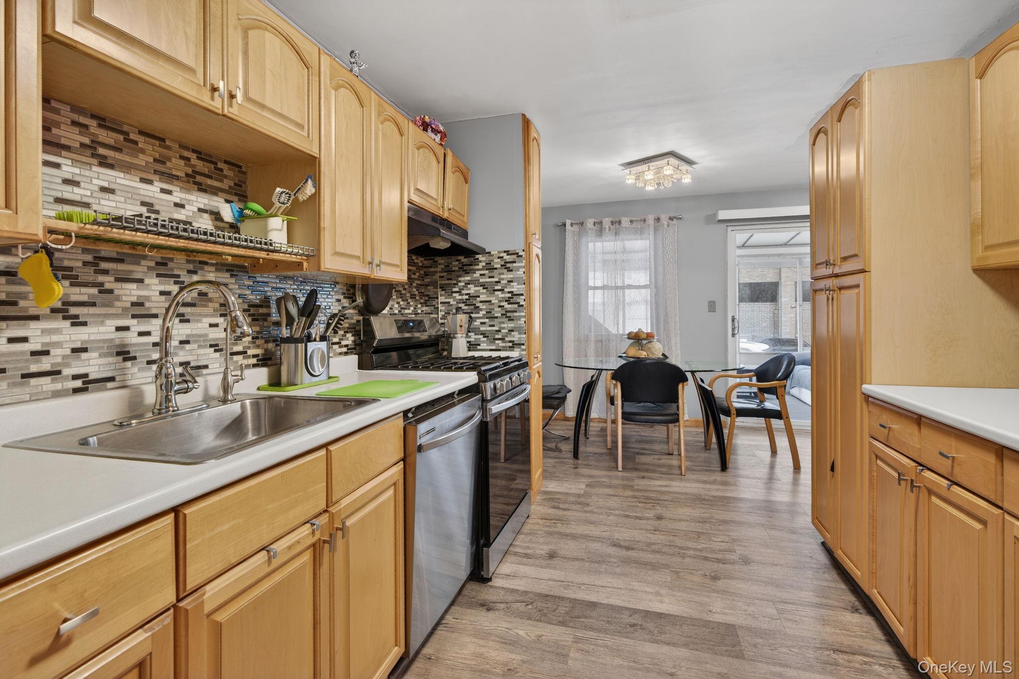 #12 photo, 1116 Banner Avenue, ব্রুকলিন Brooklyn , NY 11235