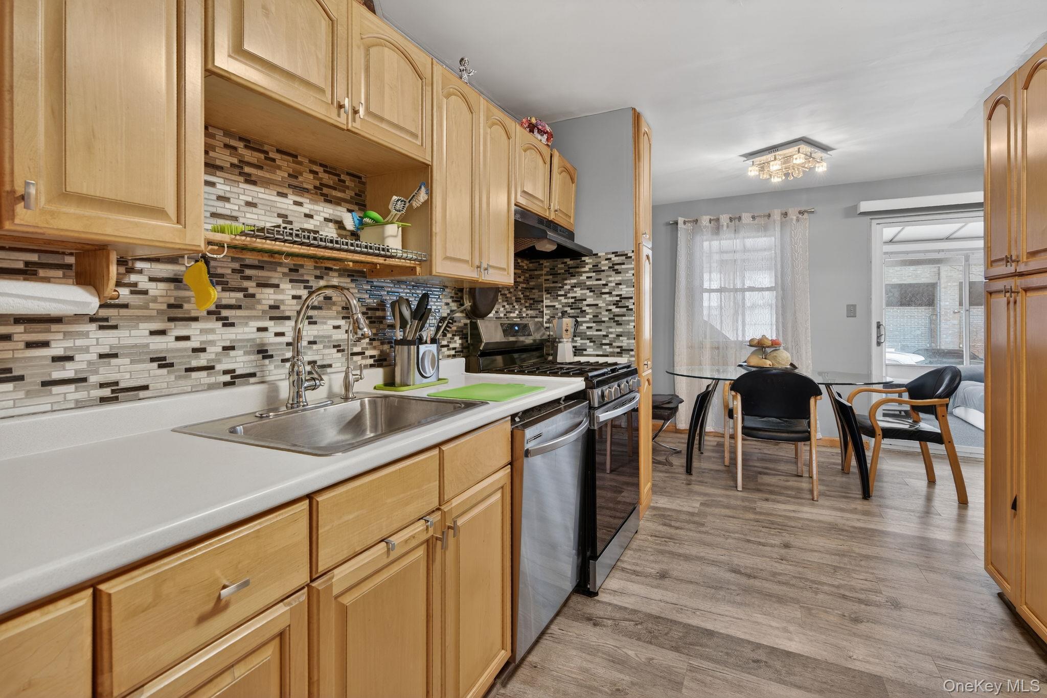 #13 photo, 1116 Banner Avenue, ব্রুকলিন Brooklyn , NY 11235