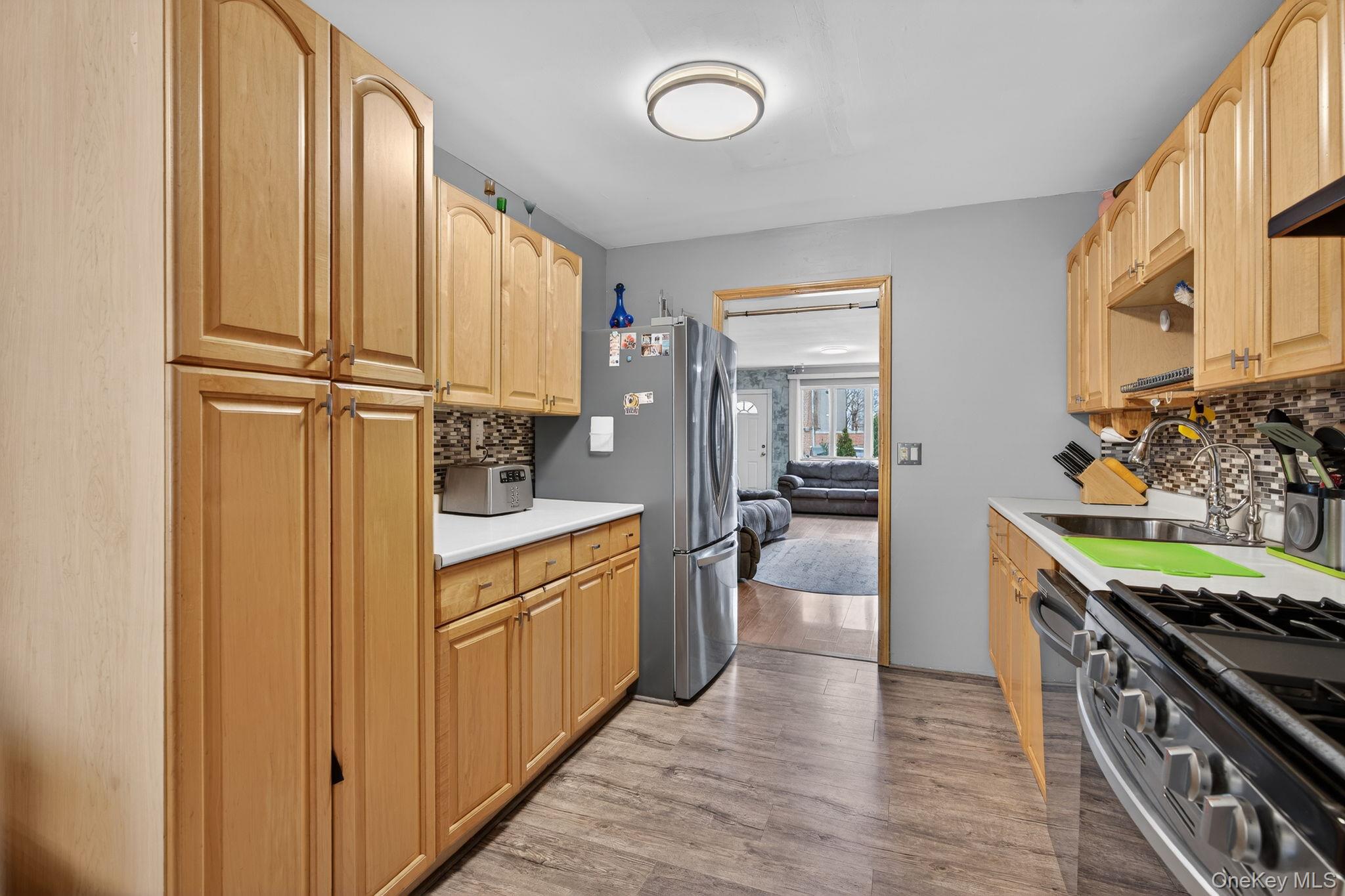 #17 photo, 1116 Banner Avenue, ব্রুকলিন Brooklyn , NY 11235